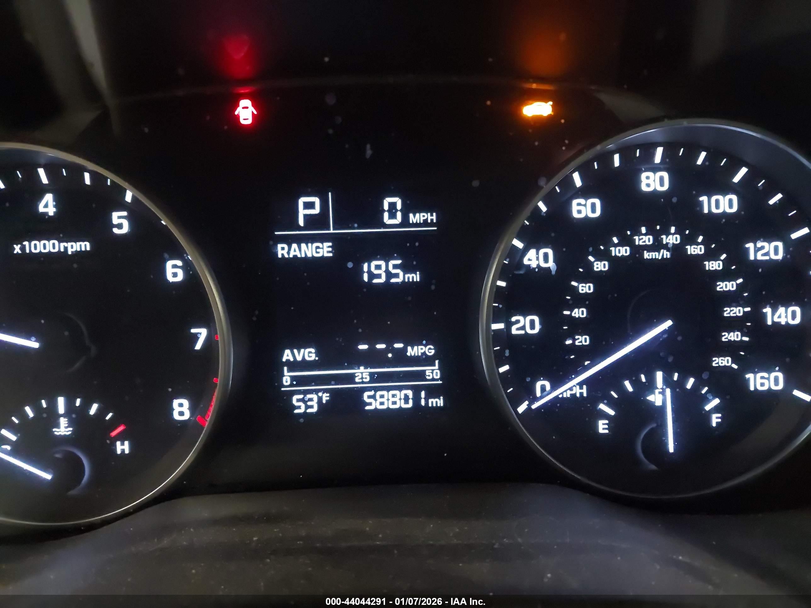 HYUNDAI ELANTRA image 7