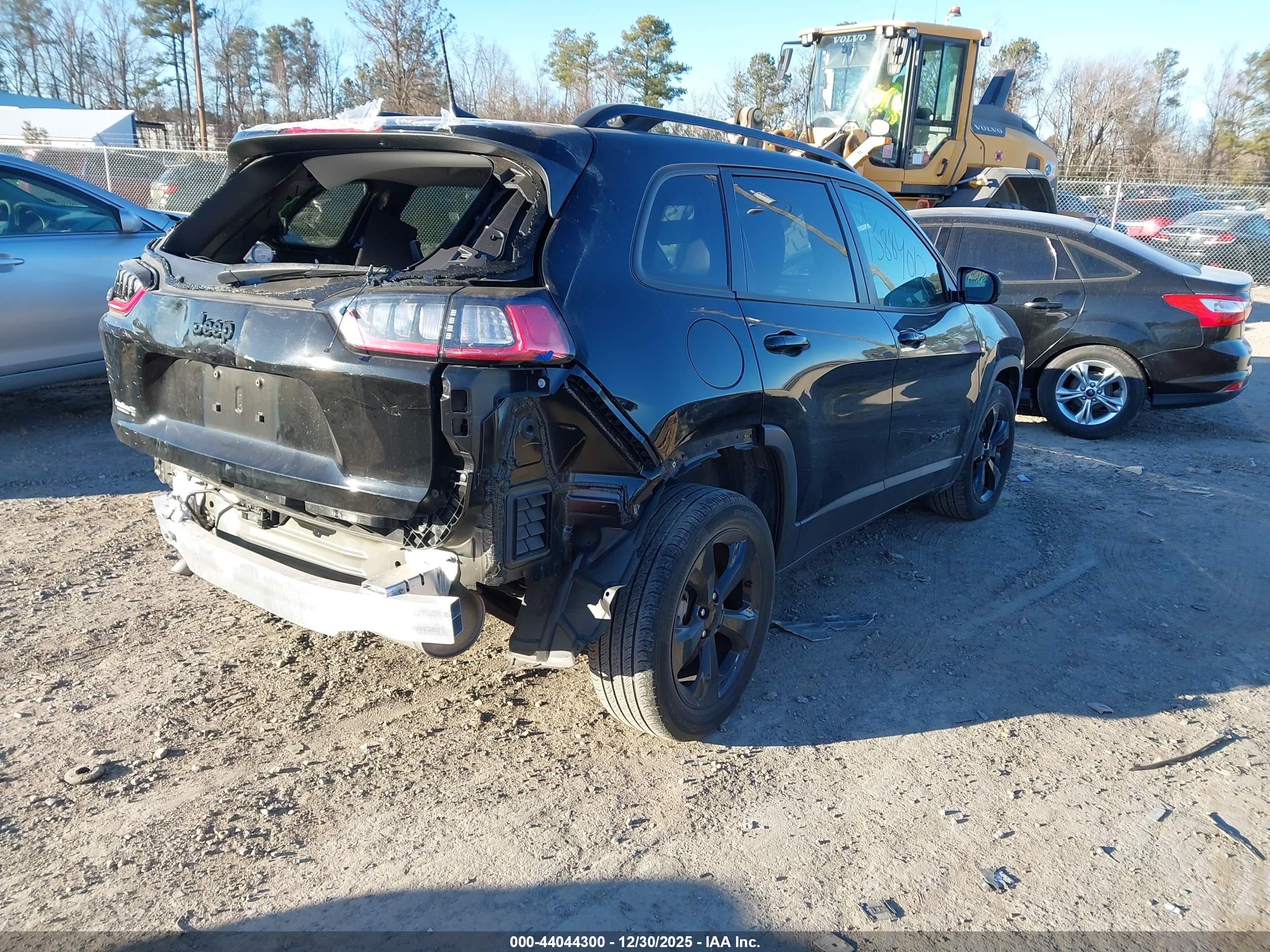 JEEP CHEROKEE image 4