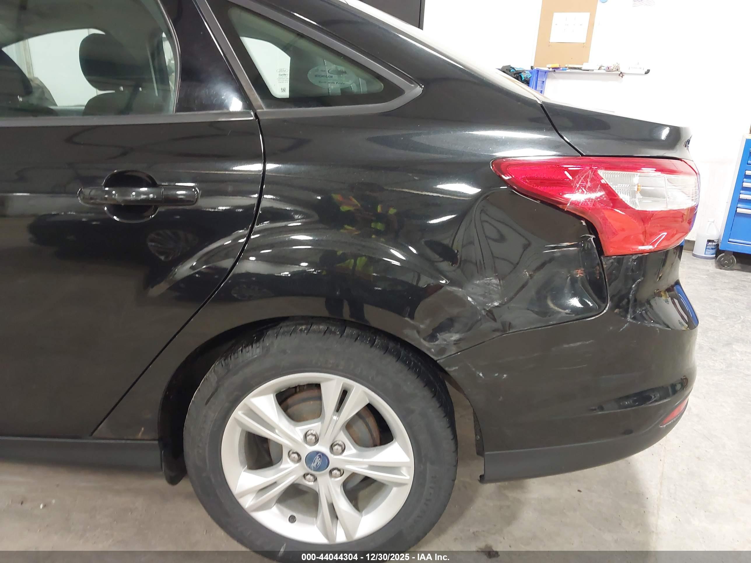 FORD FOCUS image 6