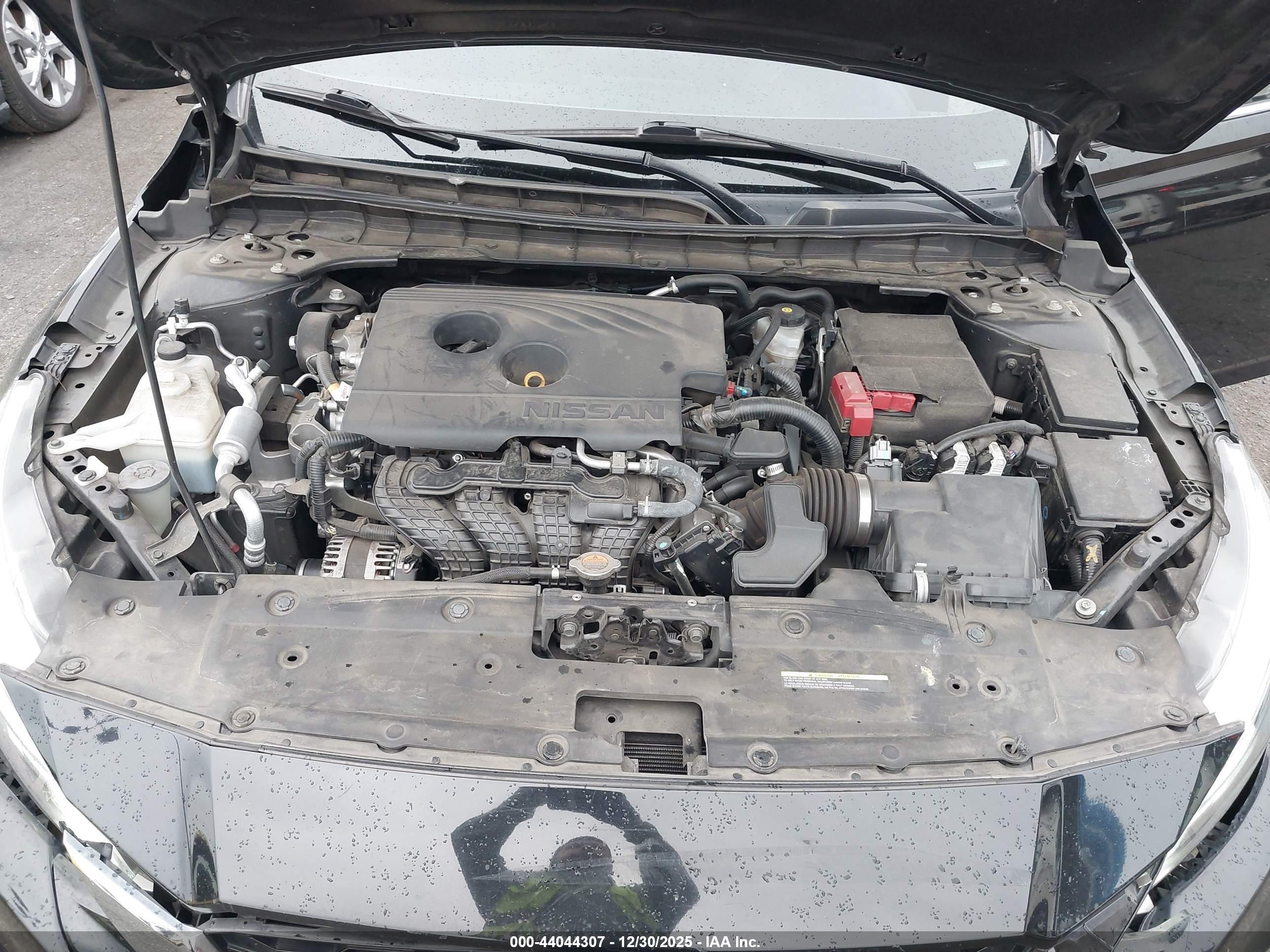 NISSAN ALTIMA image 10
