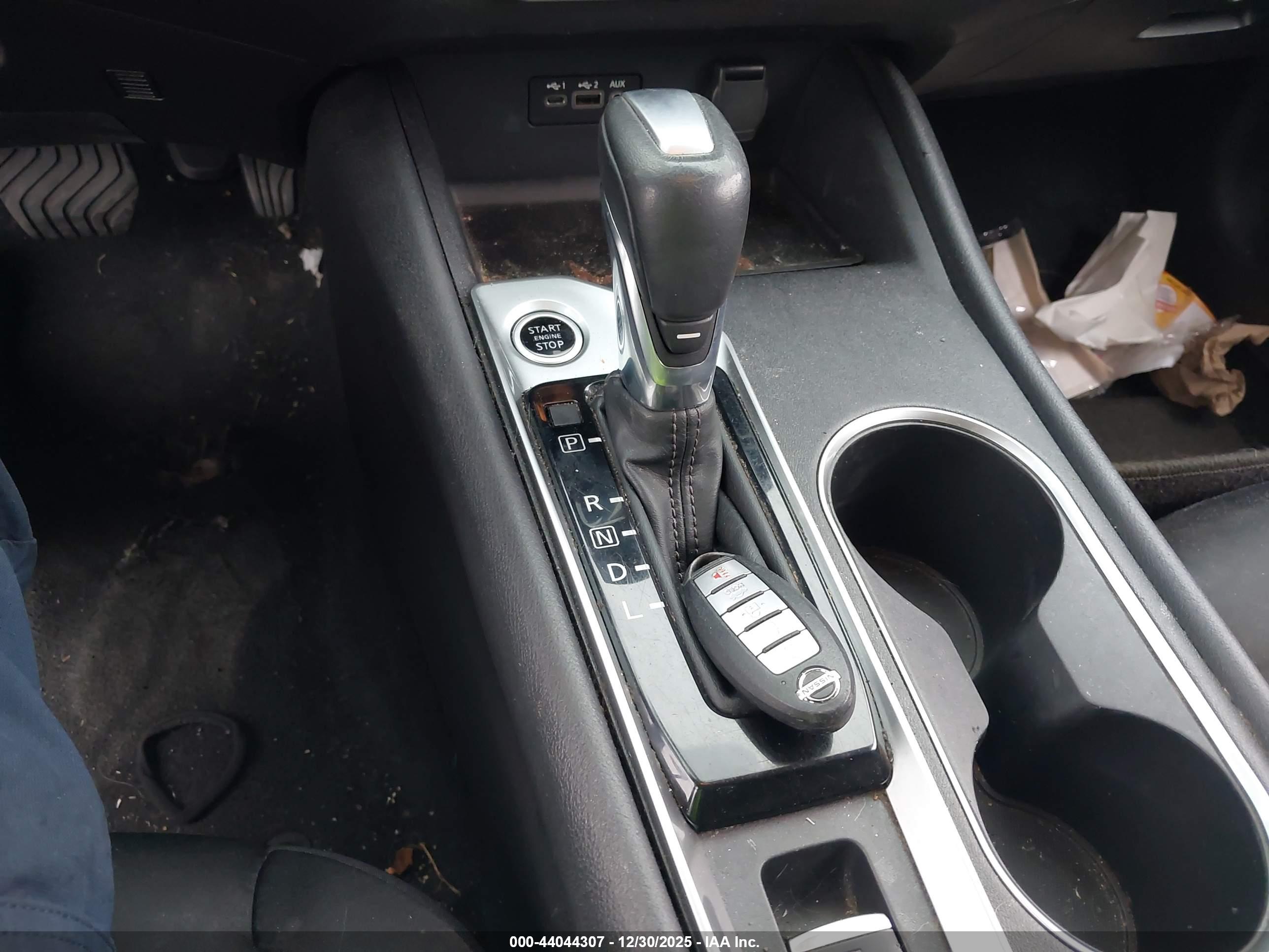 NISSAN ALTIMA image 11