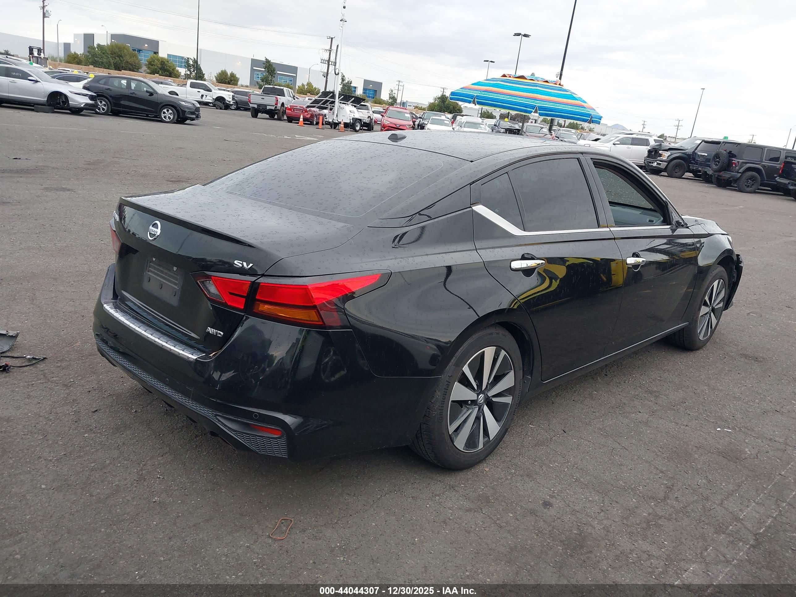 NISSAN ALTIMA image 4