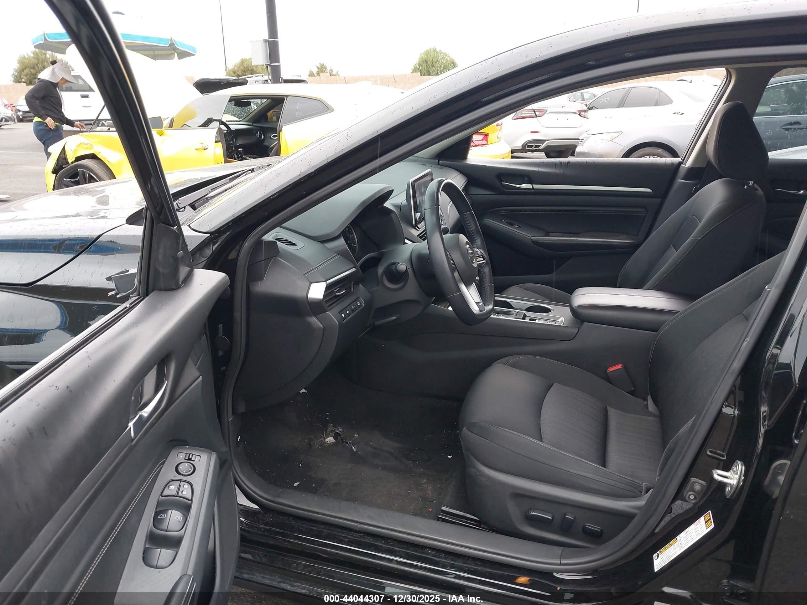 NISSAN ALTIMA image 5