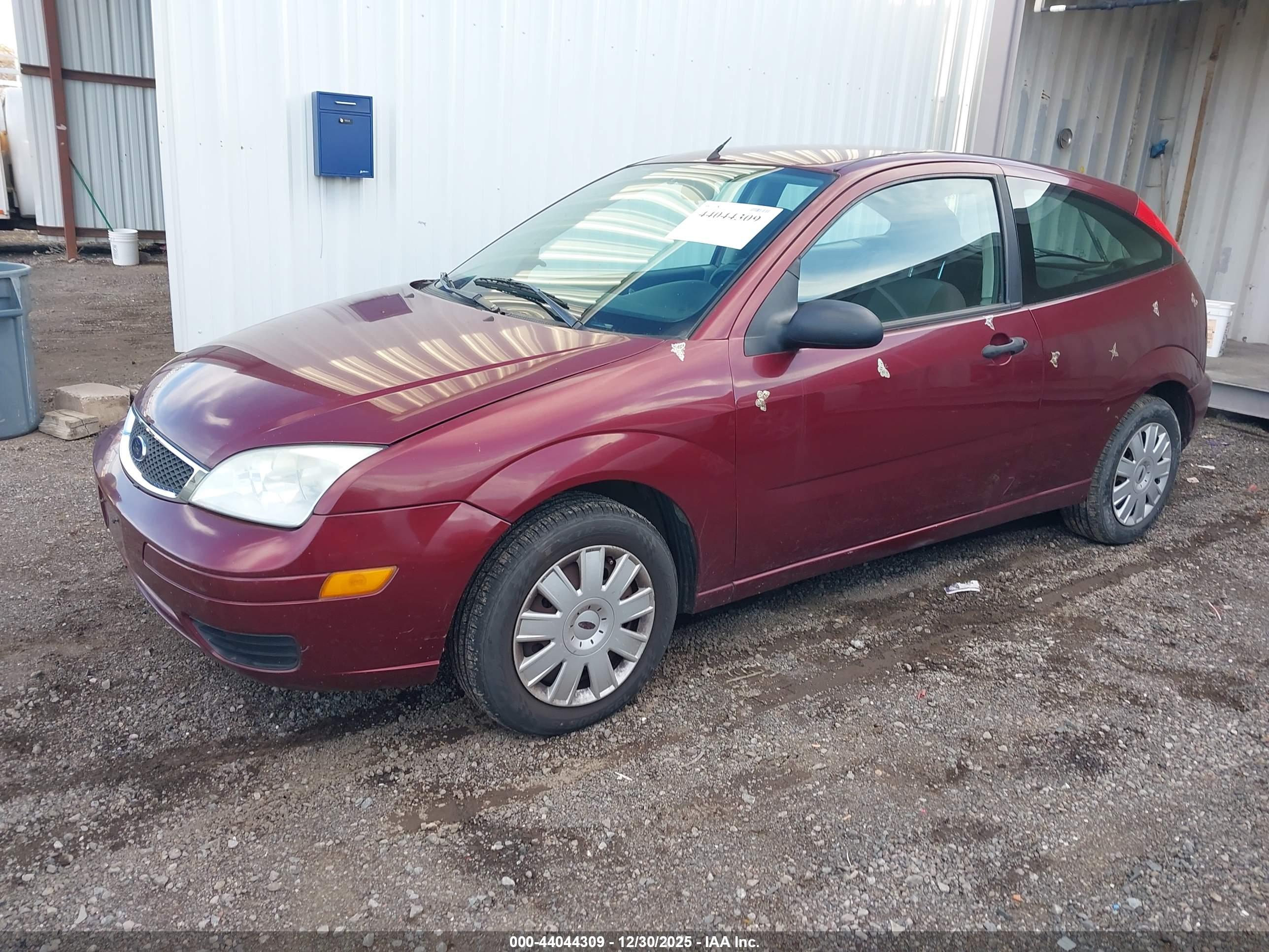 FORD FOCUS image 2
