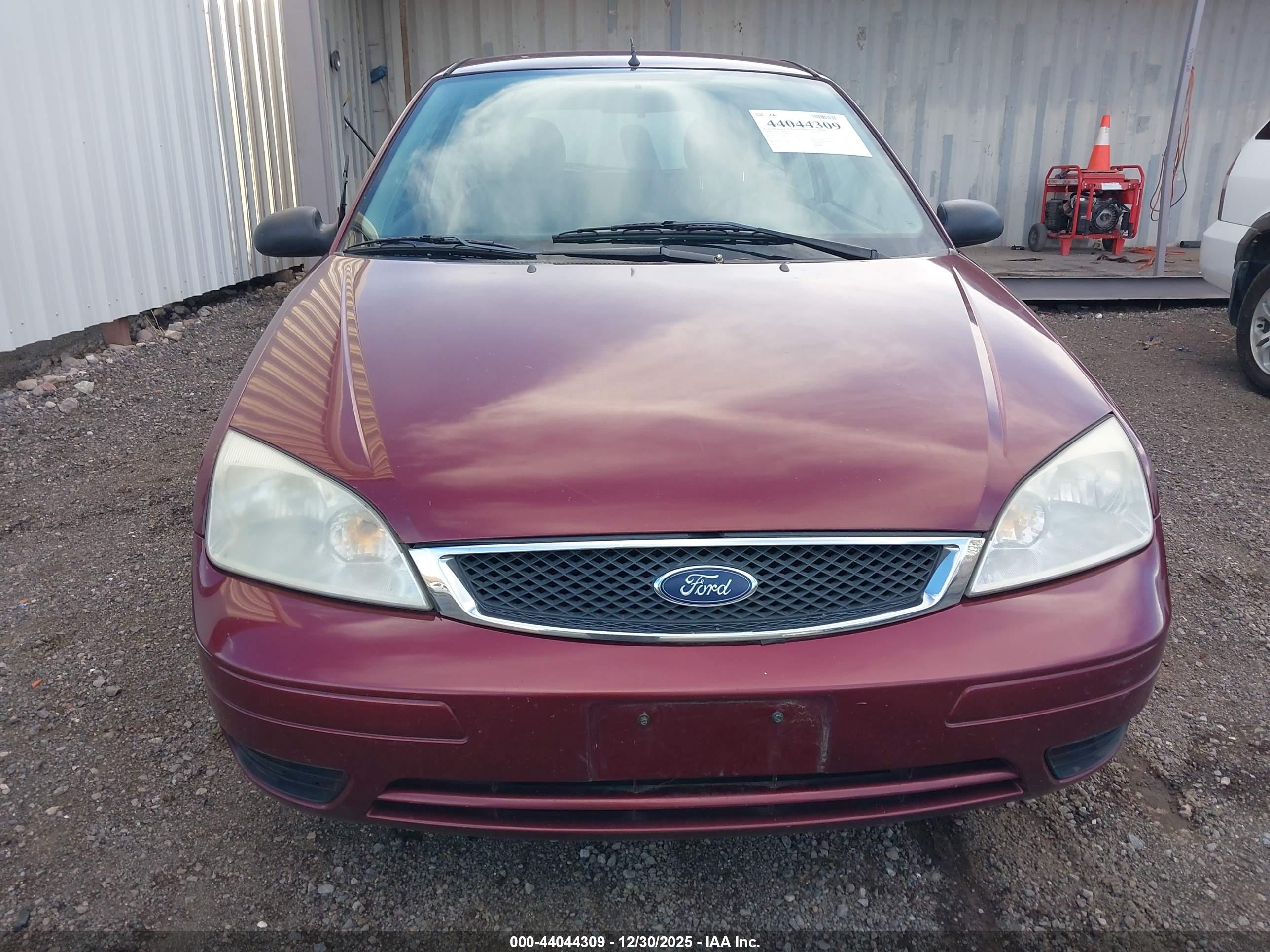 FORD FOCUS image 6