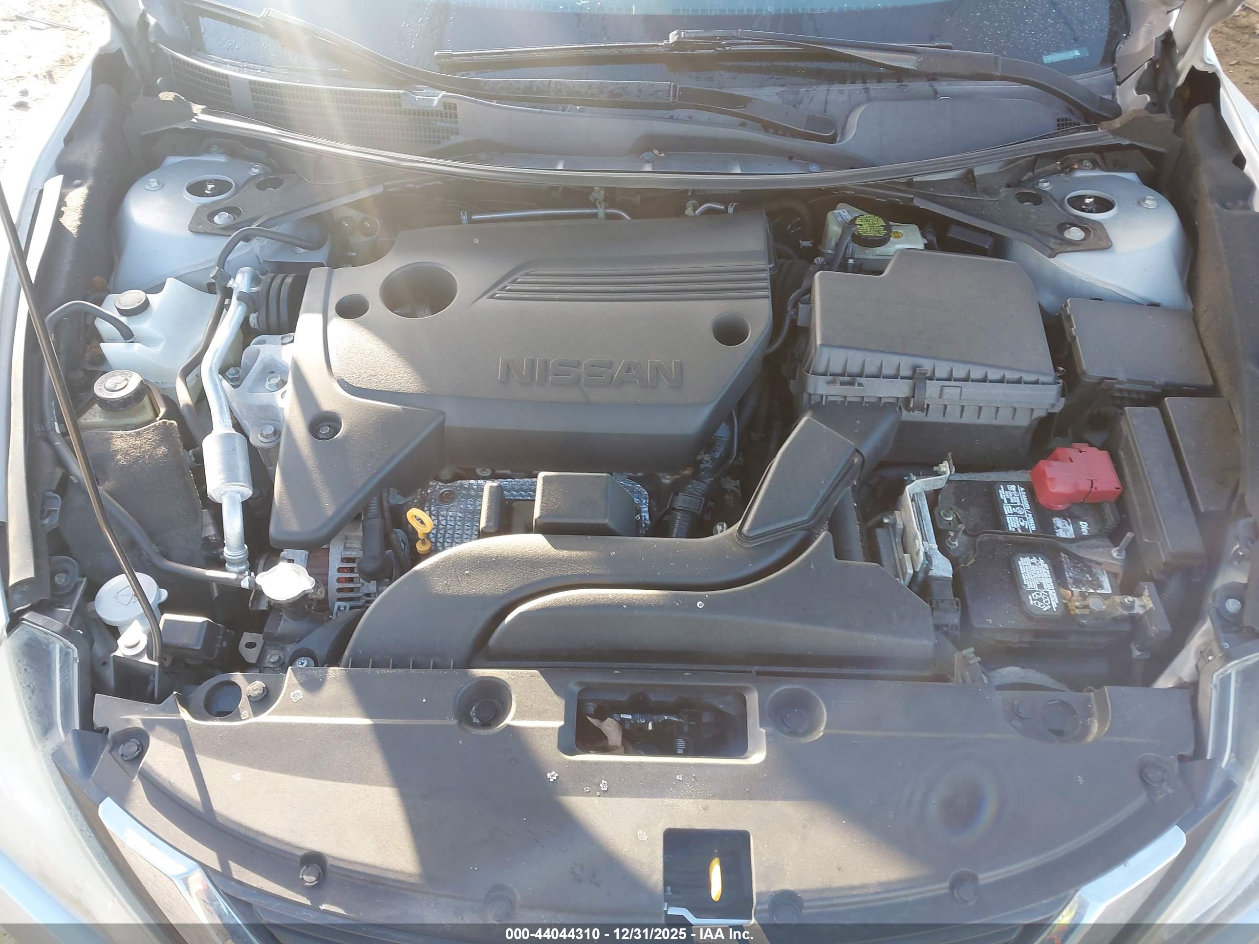 NISSAN ALTIMA image 10