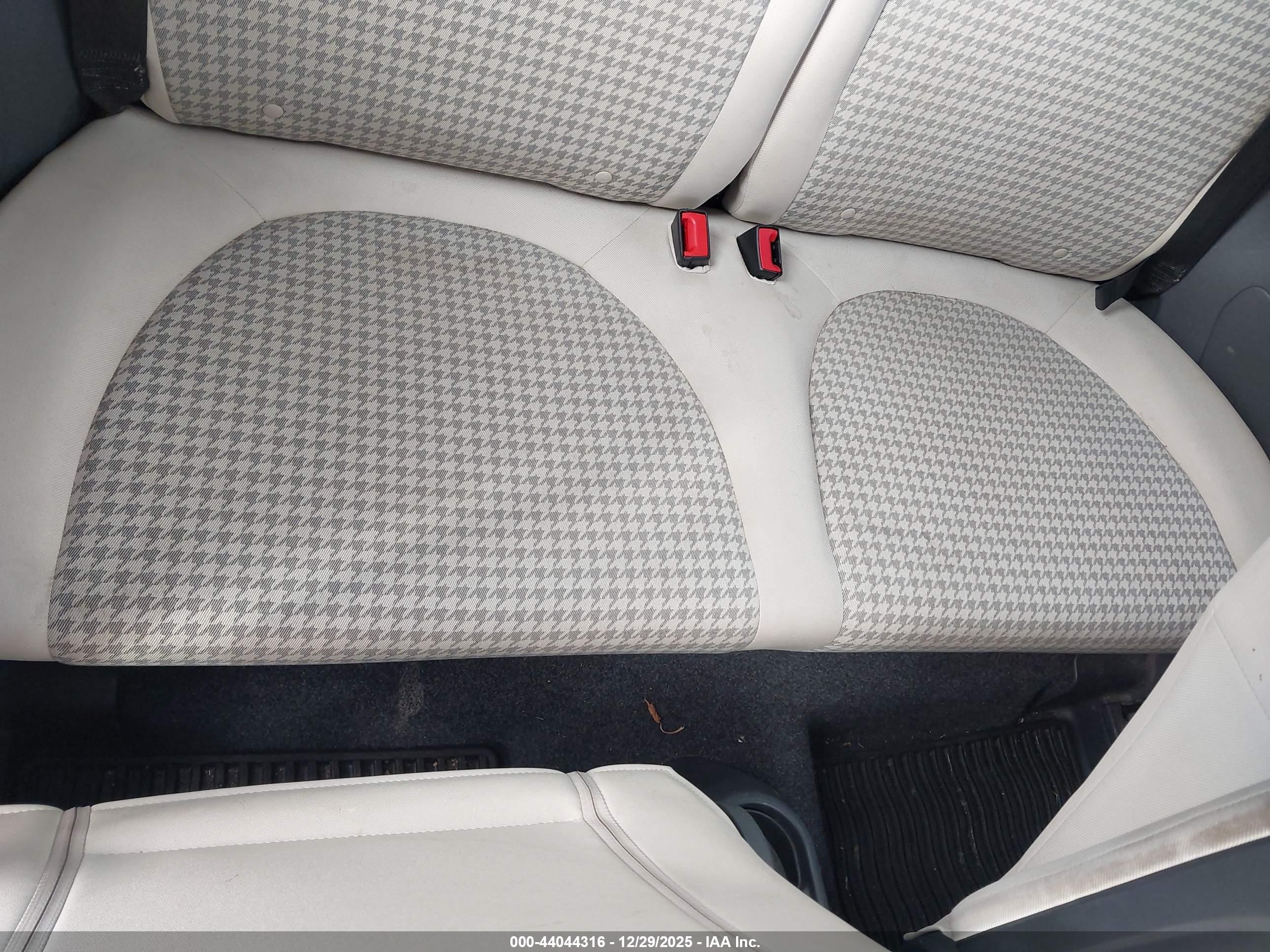 FIAT 500C image 8
