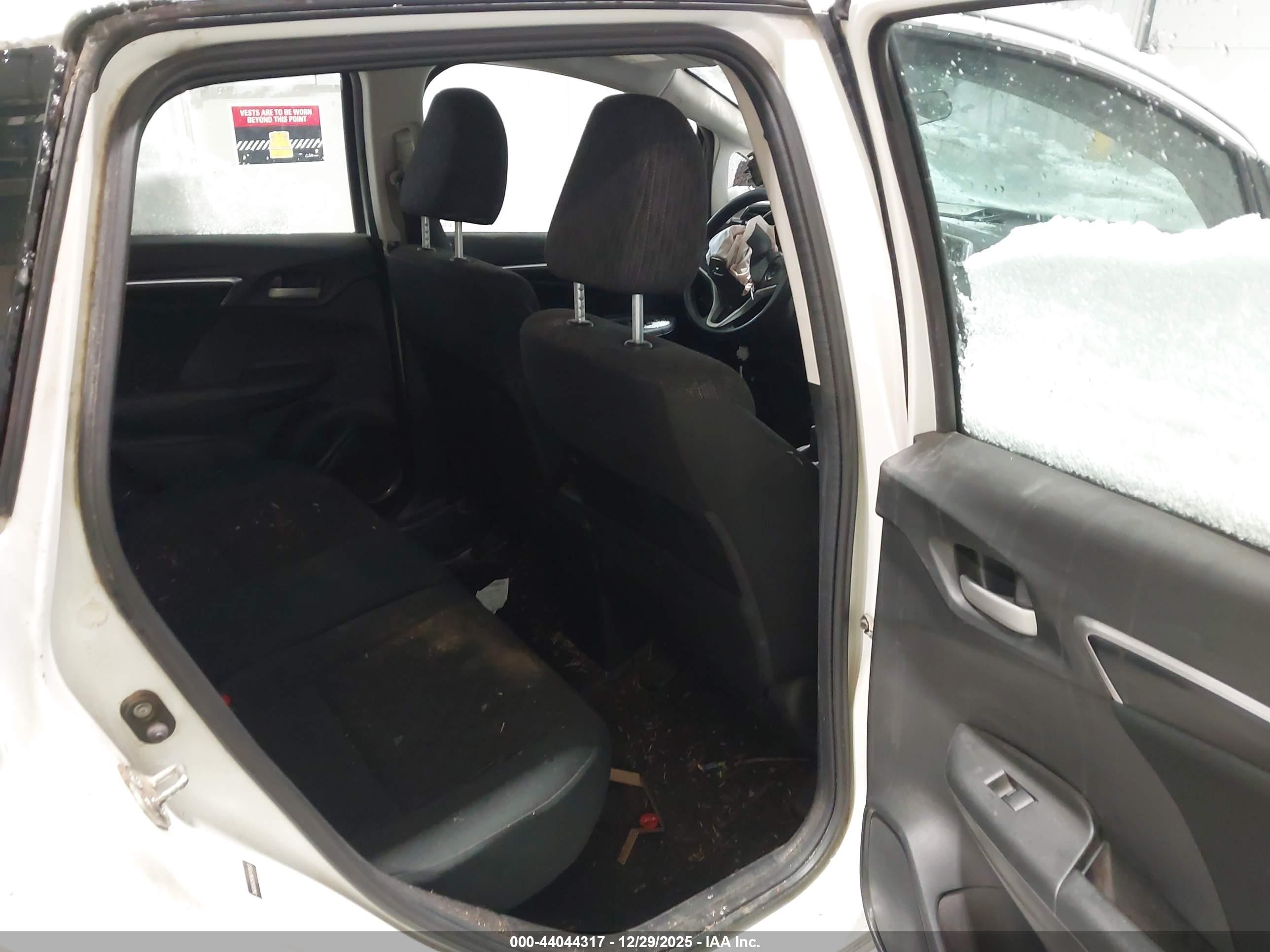 HONDA FIT image 8