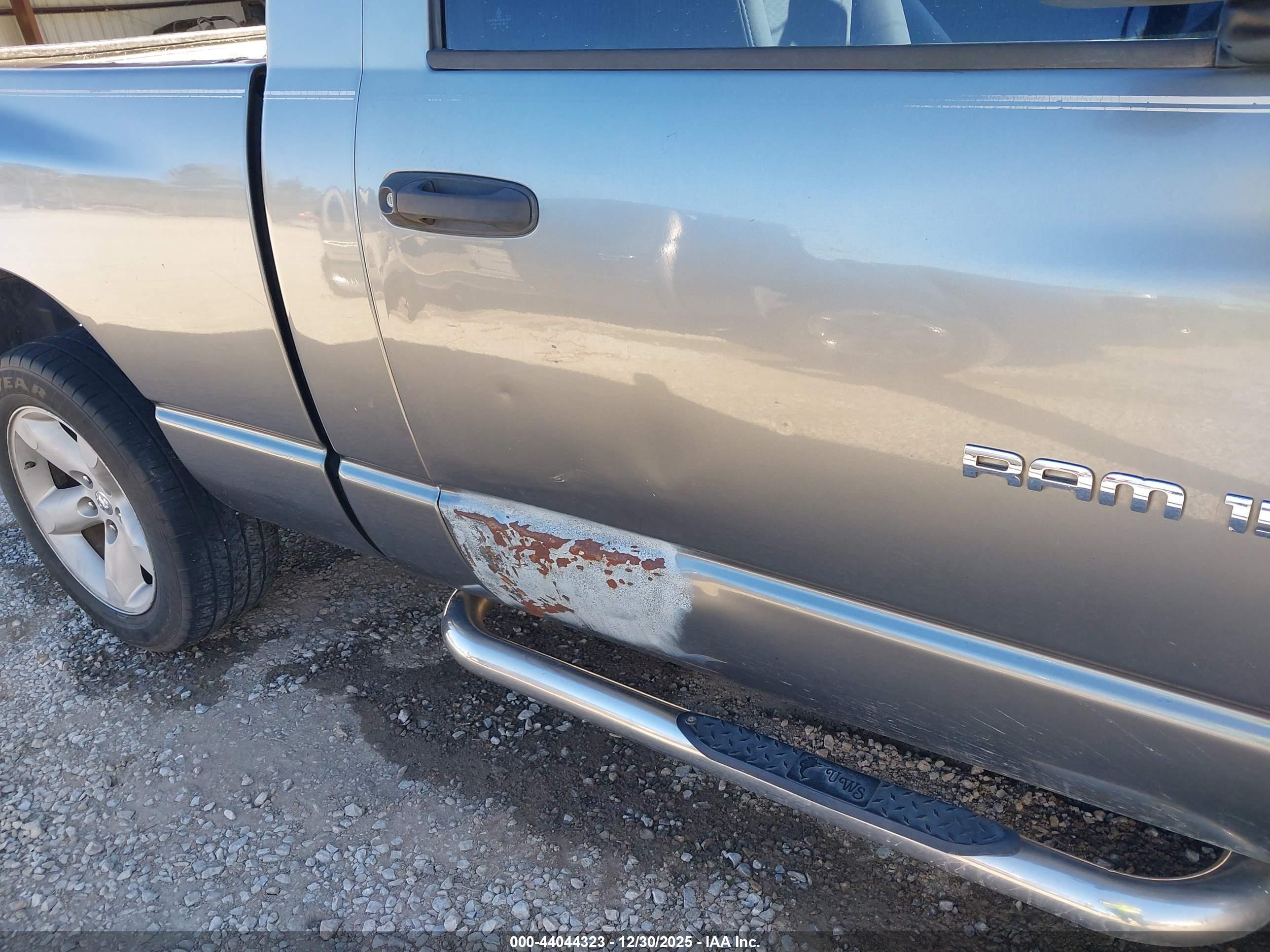 DODGE RAM image 6