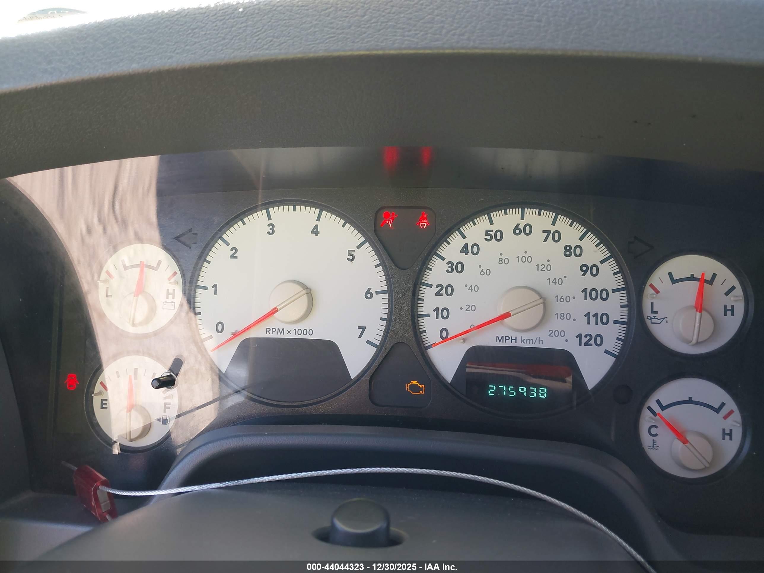 DODGE RAM image 7