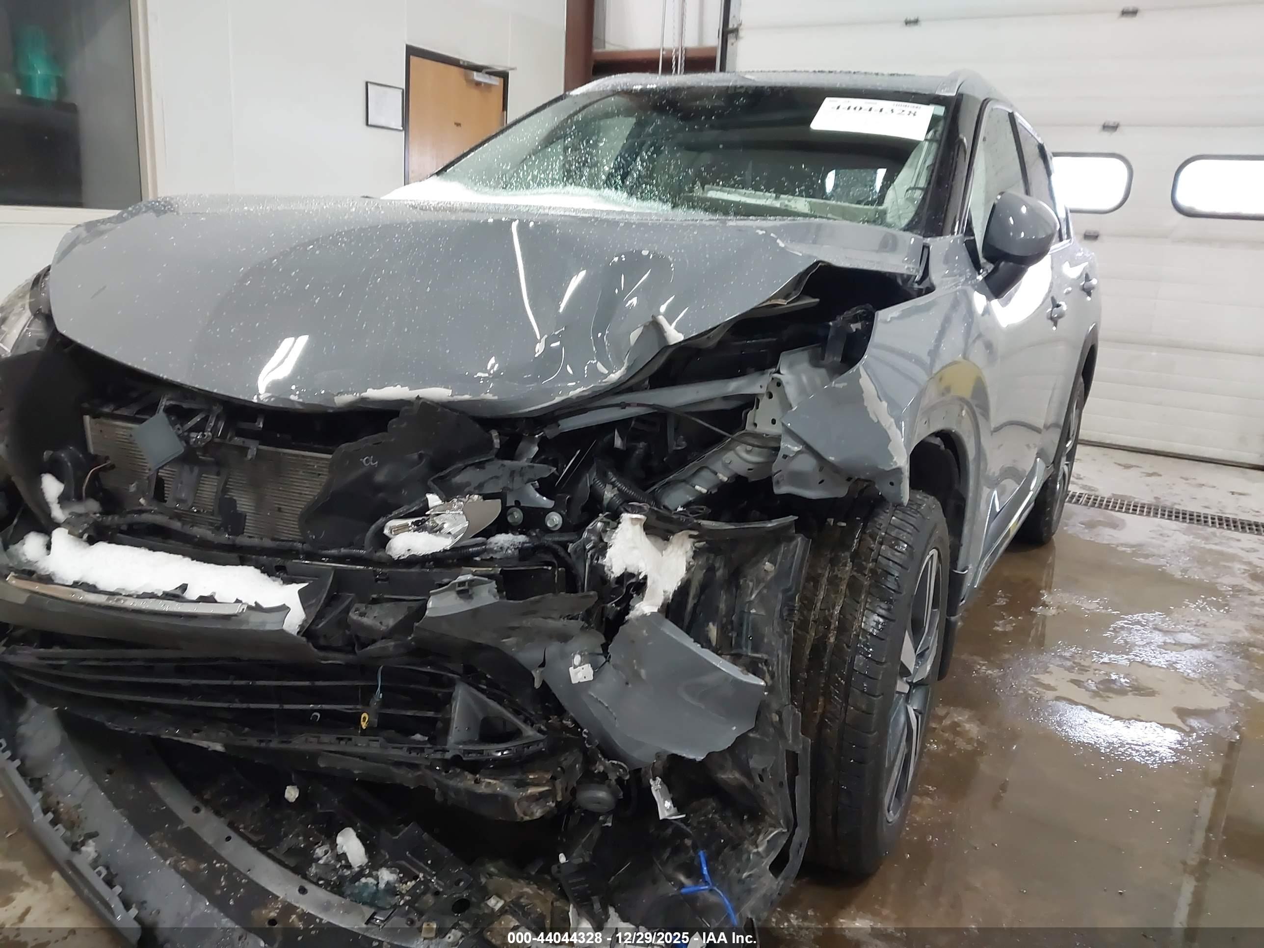 NISSAN ROGUE image 6