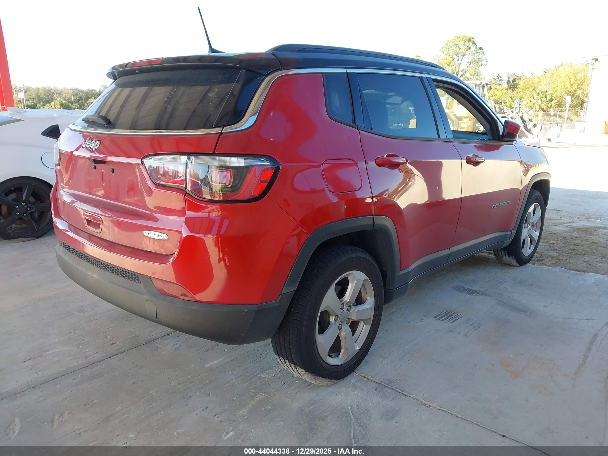 JEEP COMPASS image 4