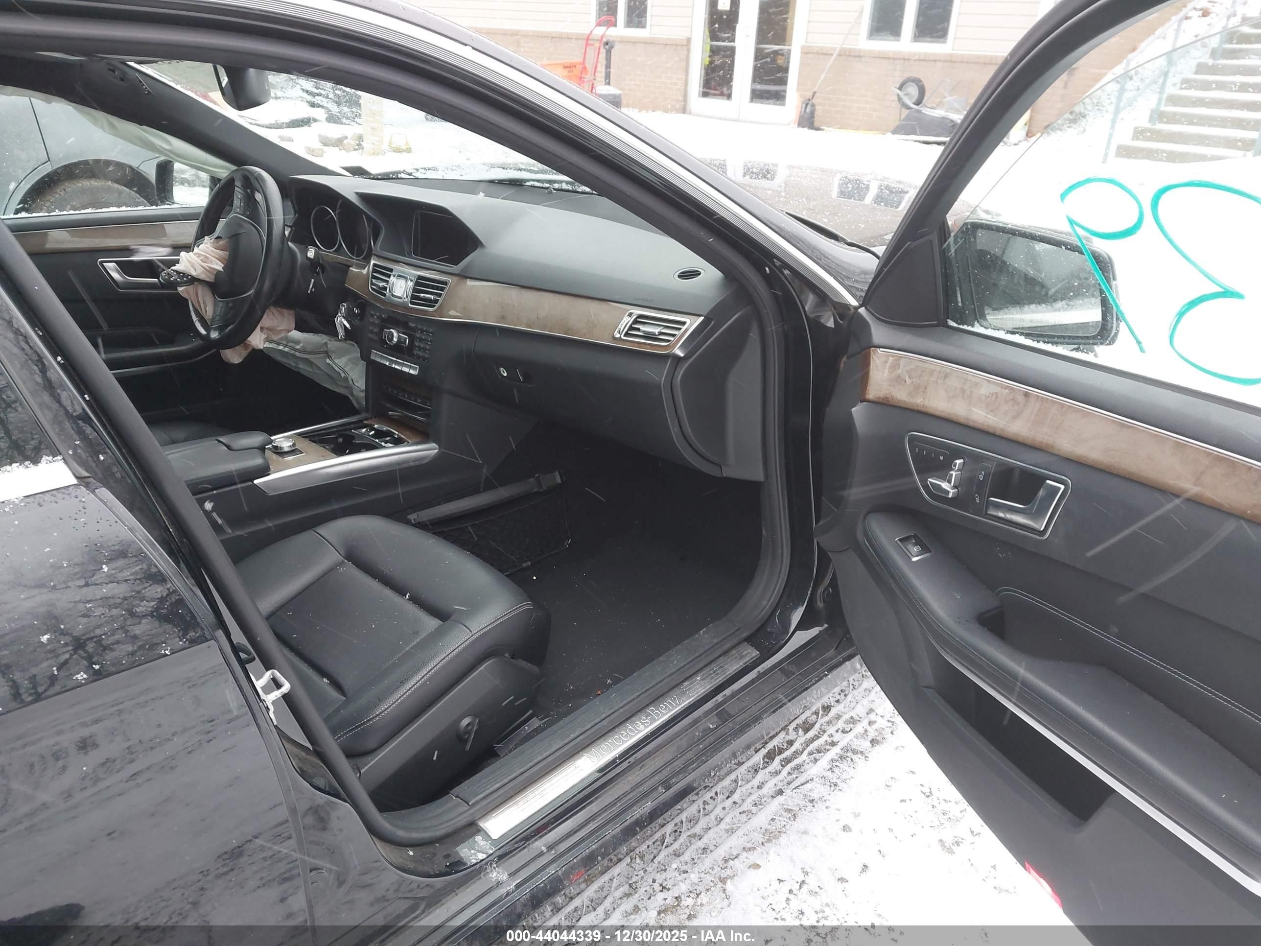 MERCEDES-BENZ E image 5