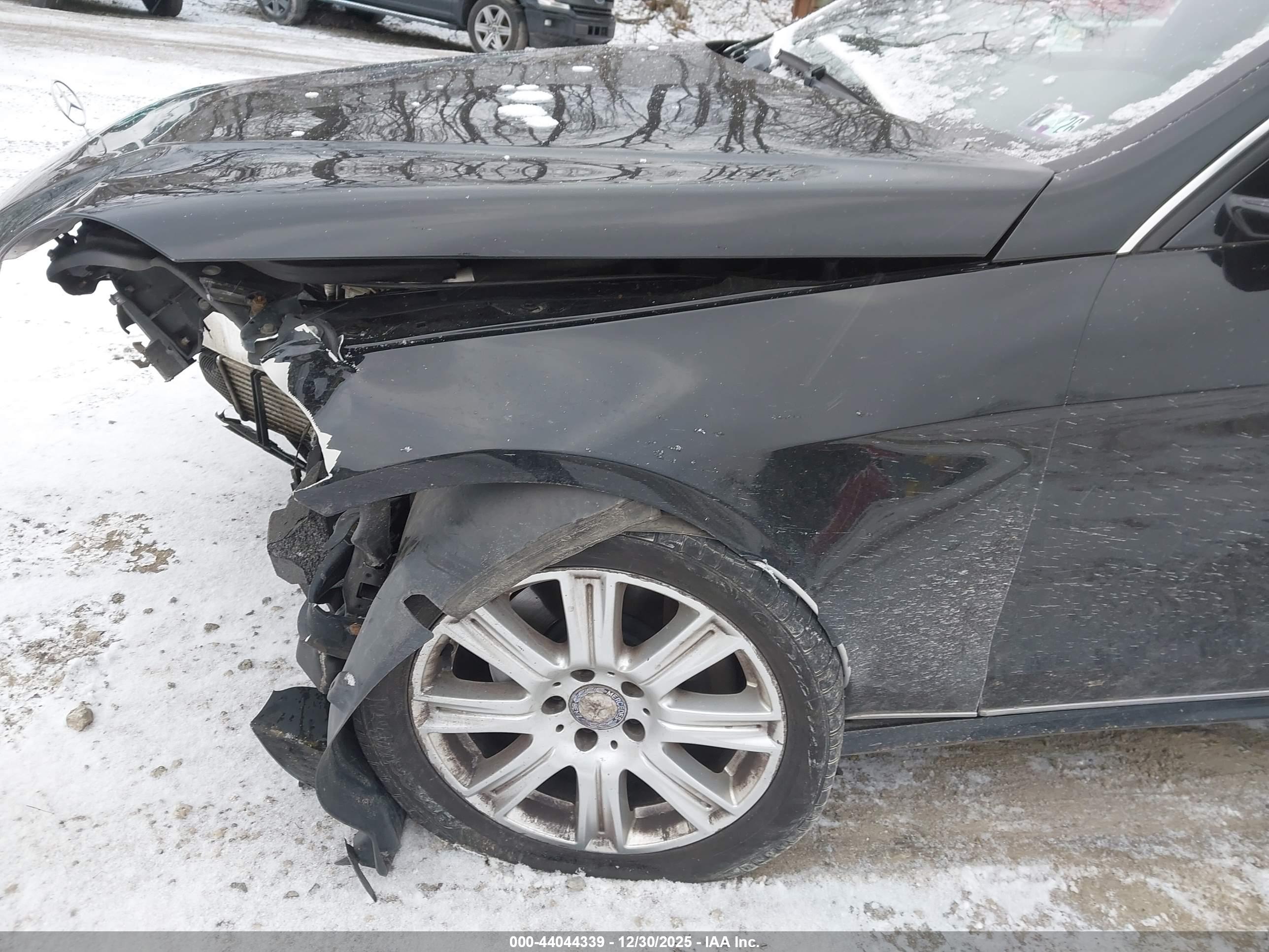 MERCEDES-BENZ E image 6