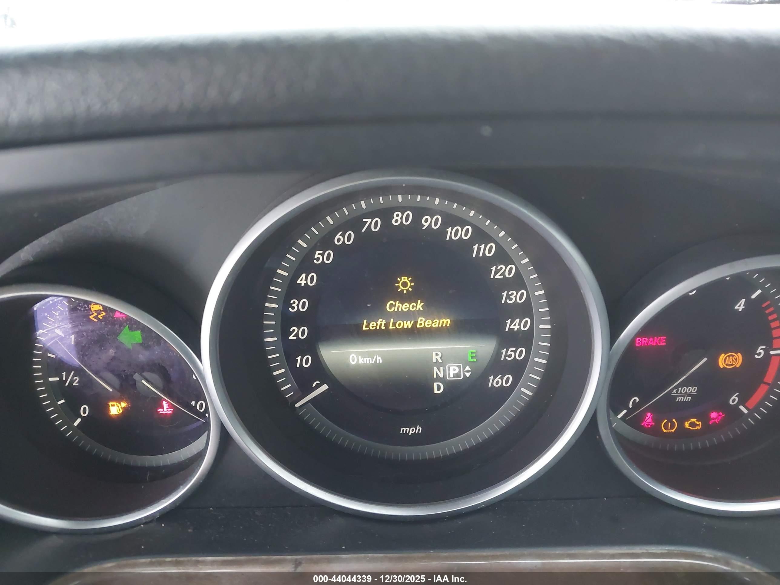 MERCEDES-BENZ E image 7