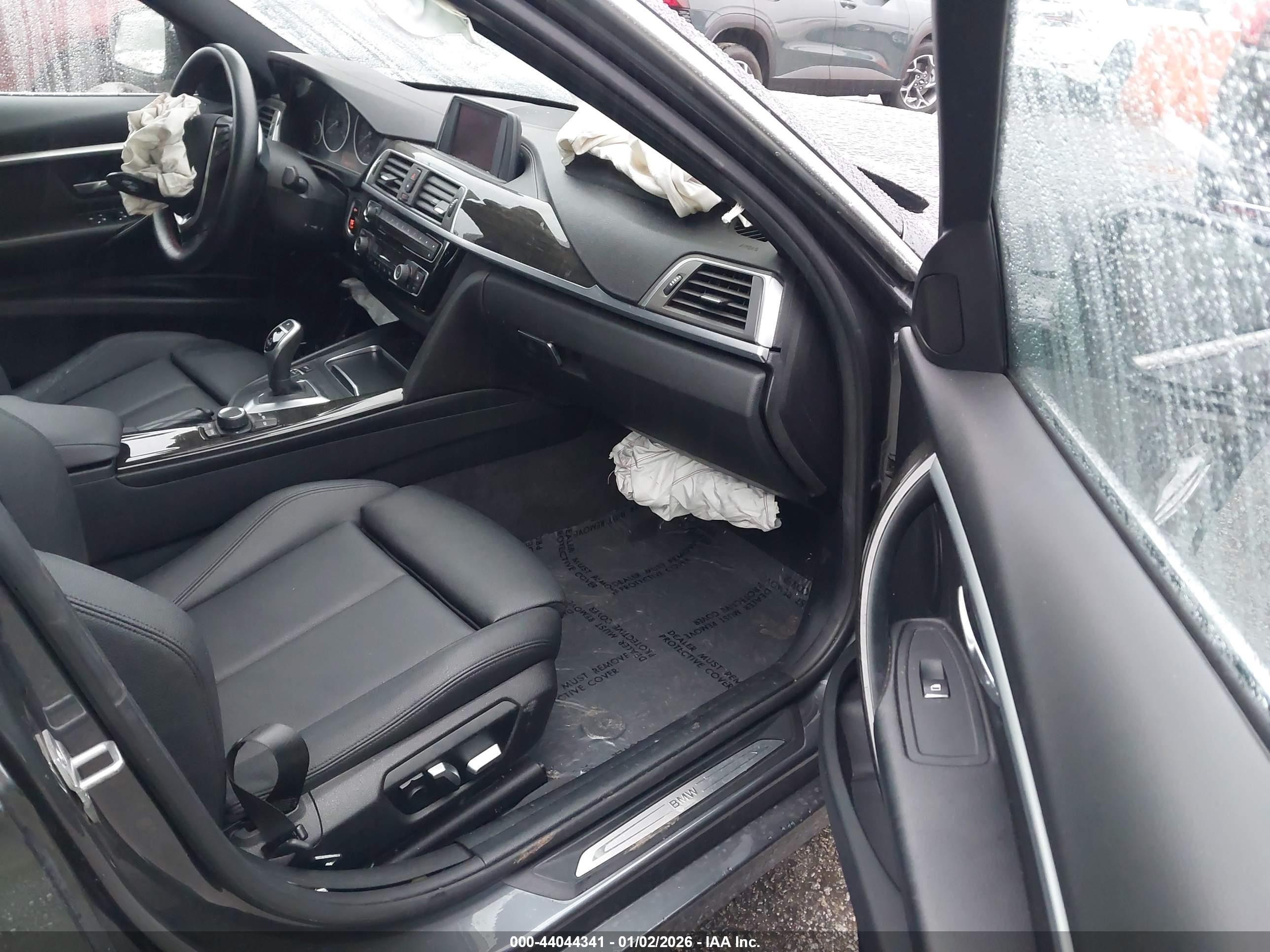 BMW 330I image 5