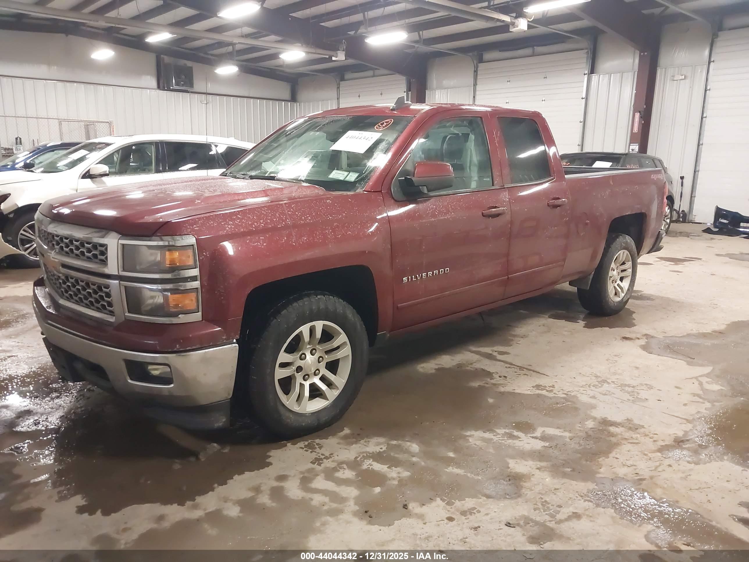 CHEVROLET SILVERADO image 2