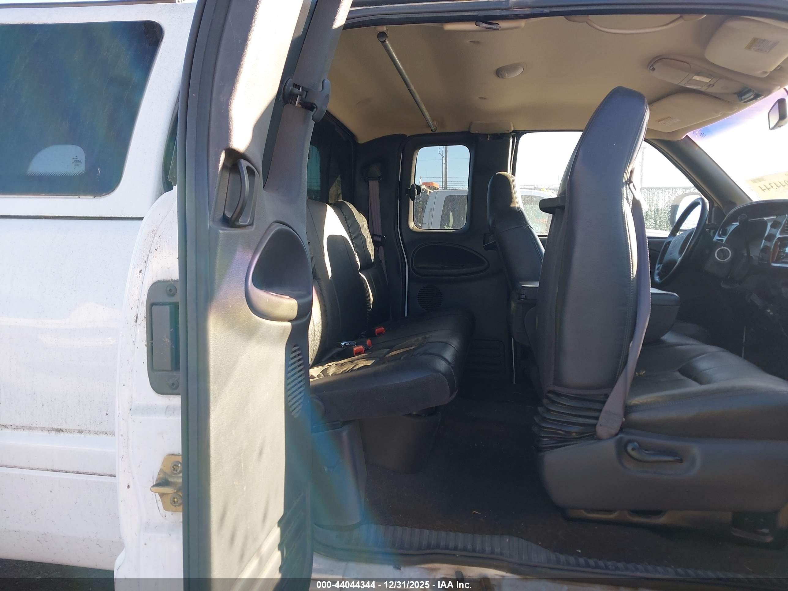 DODGE RAM image 8
