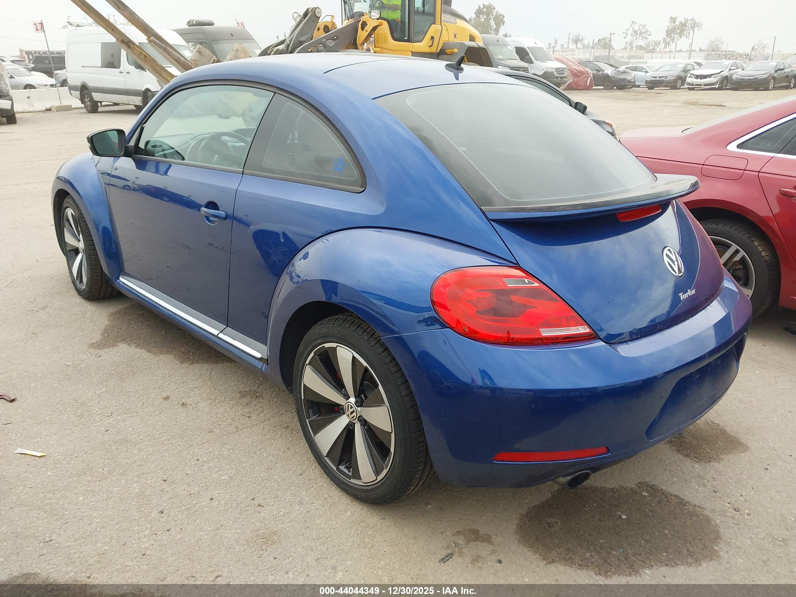 VOLKSWAGEN BEETLE image 3