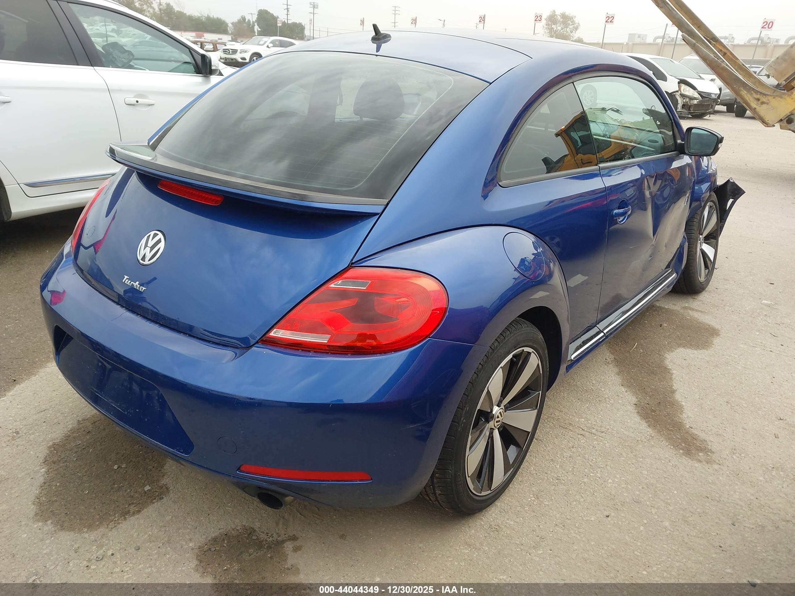 VOLKSWAGEN BEETLE image 4