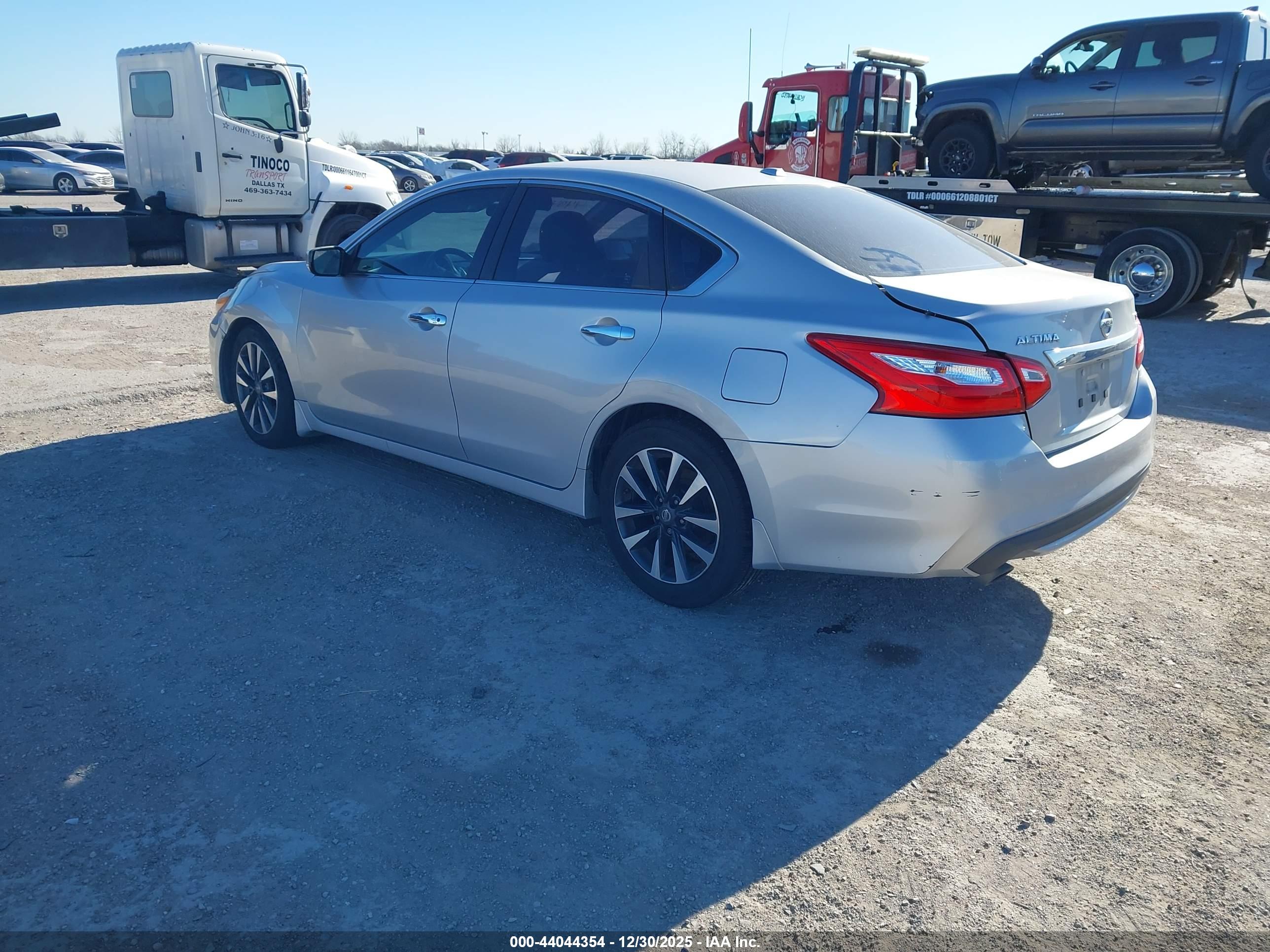 NISSAN ALTIMA image 3