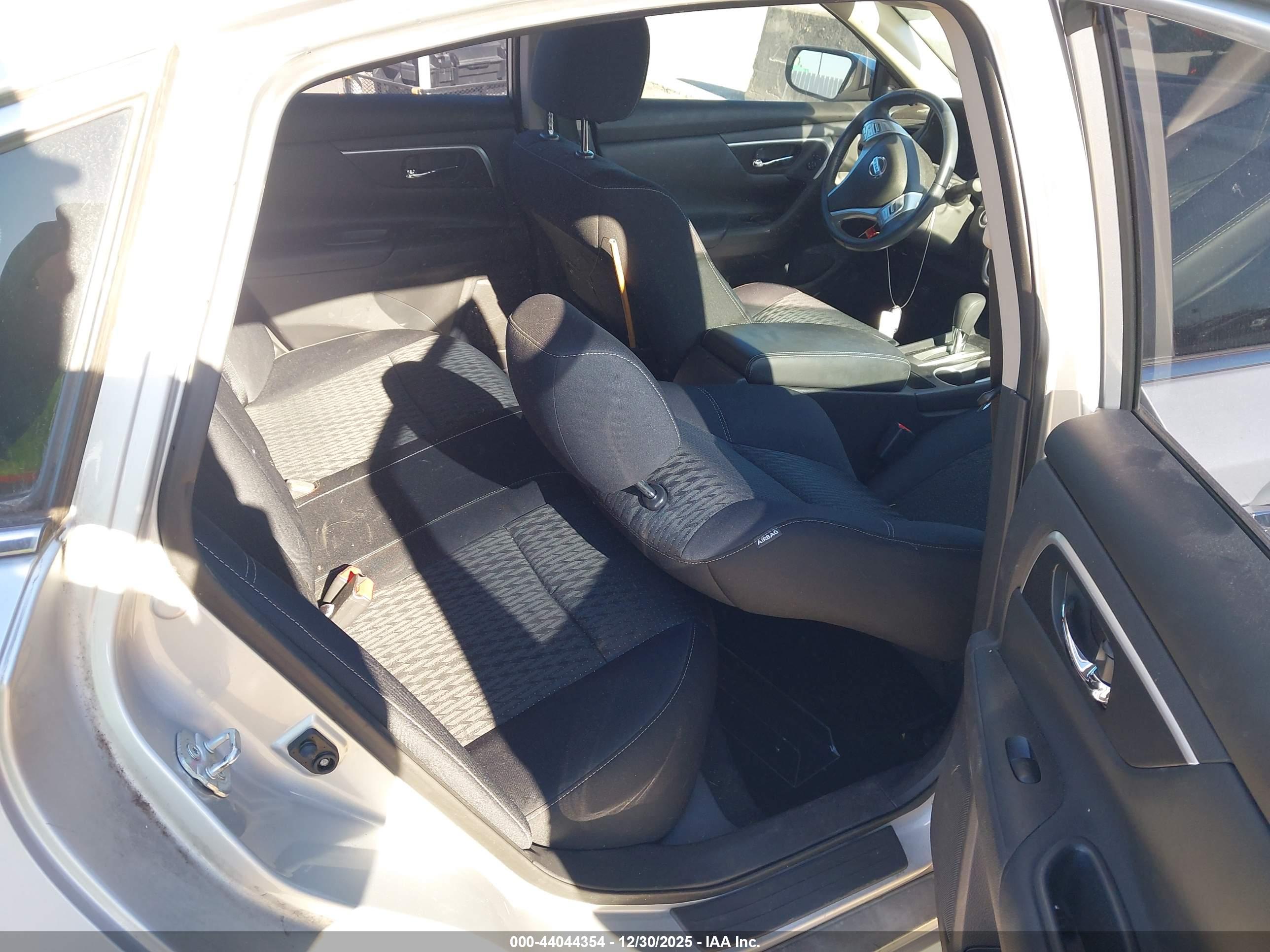 NISSAN ALTIMA image 8