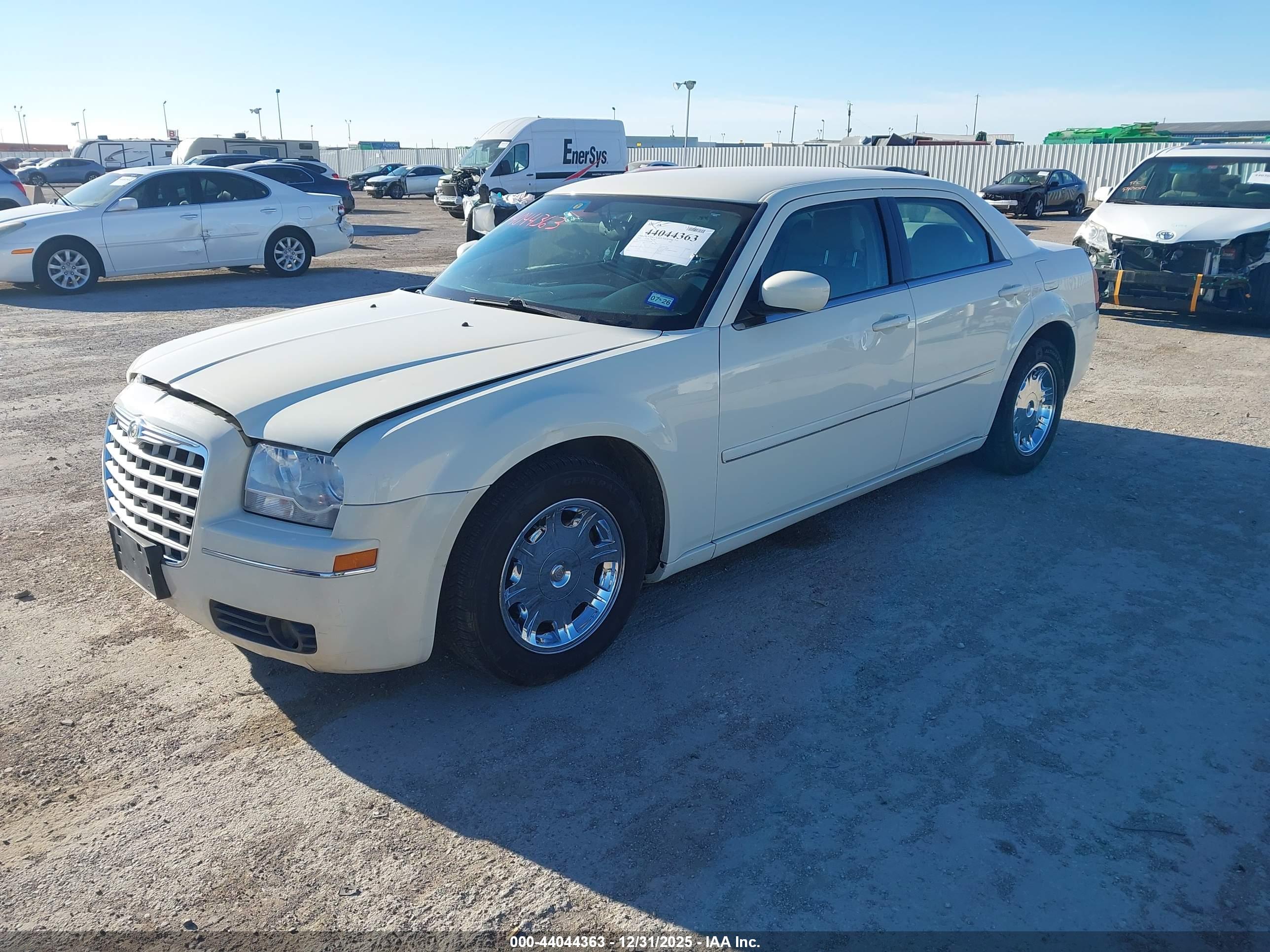 CHRYSLER 300 image 2