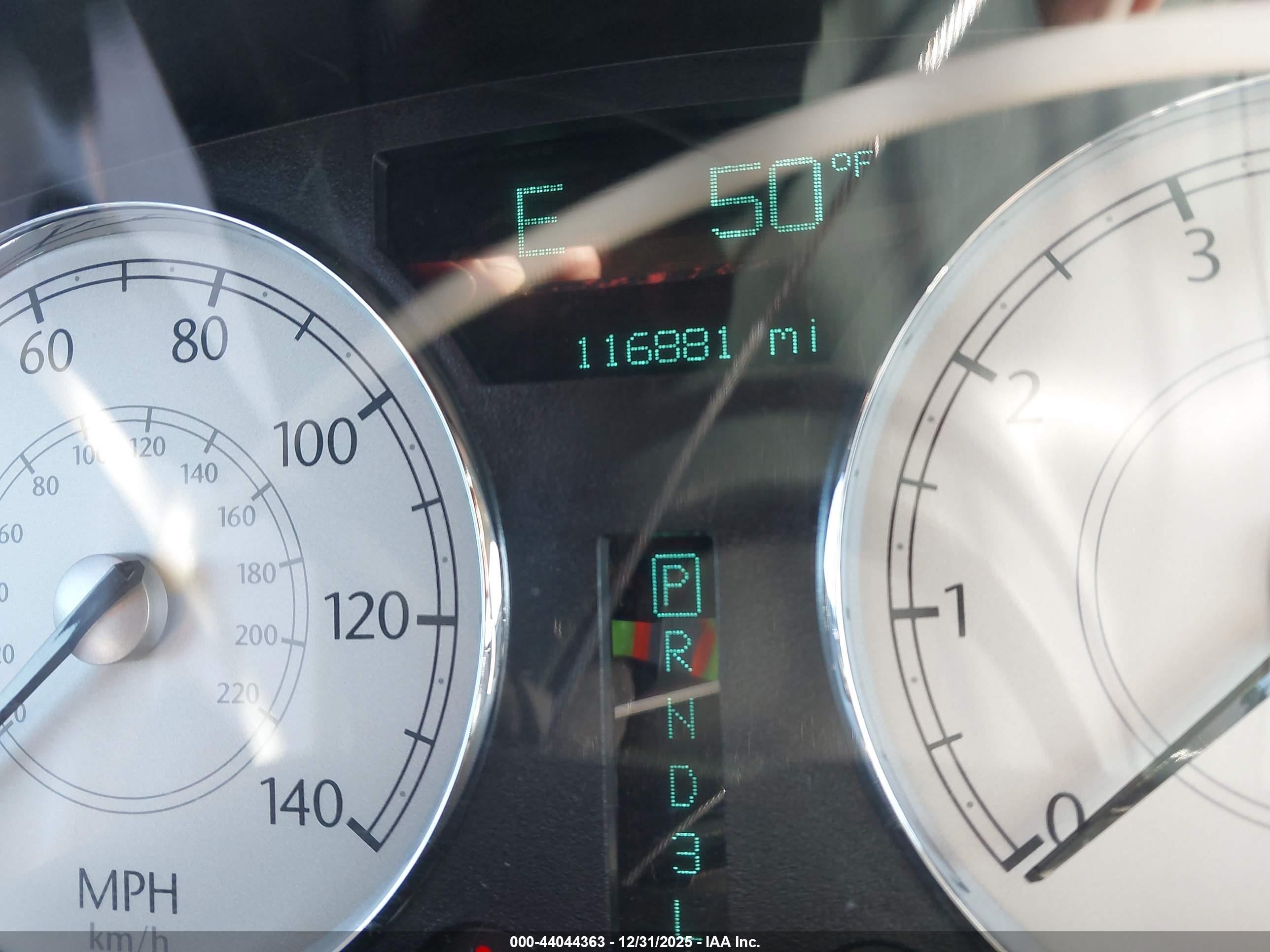 CHRYSLER 300 image 7