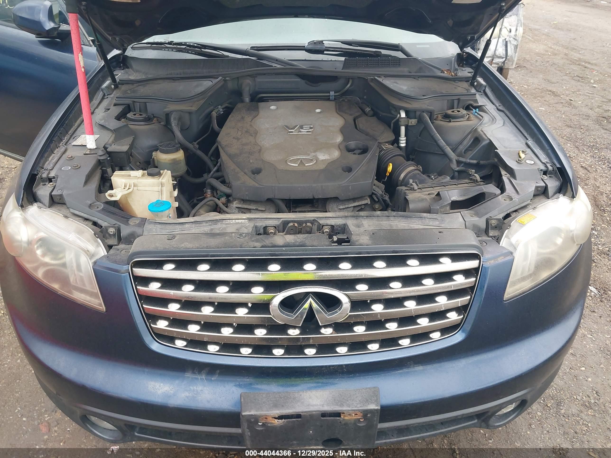 INFINITI FX35 image 10