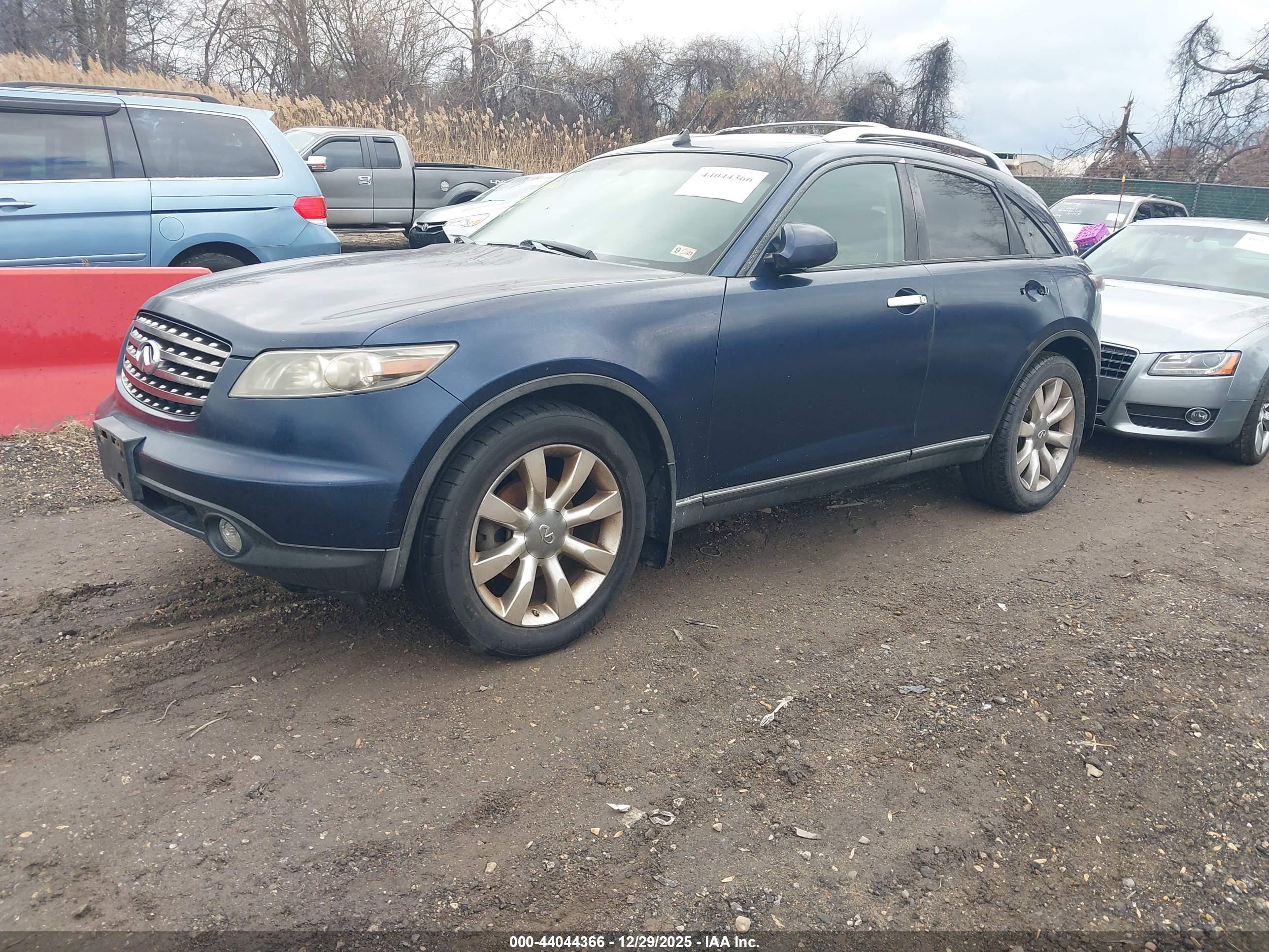 INFINITI FX35 image 2