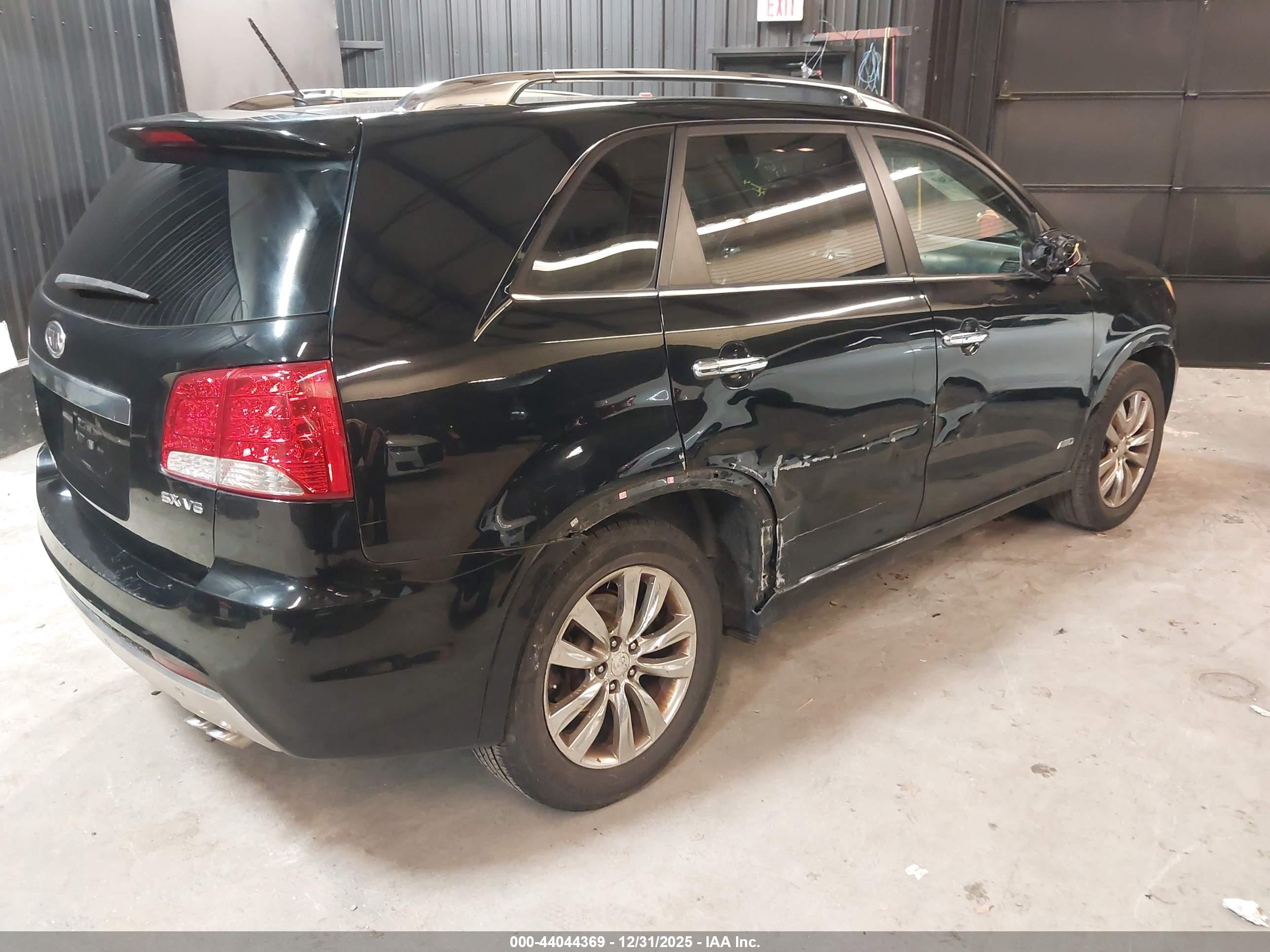 KIA SORENTO image 4