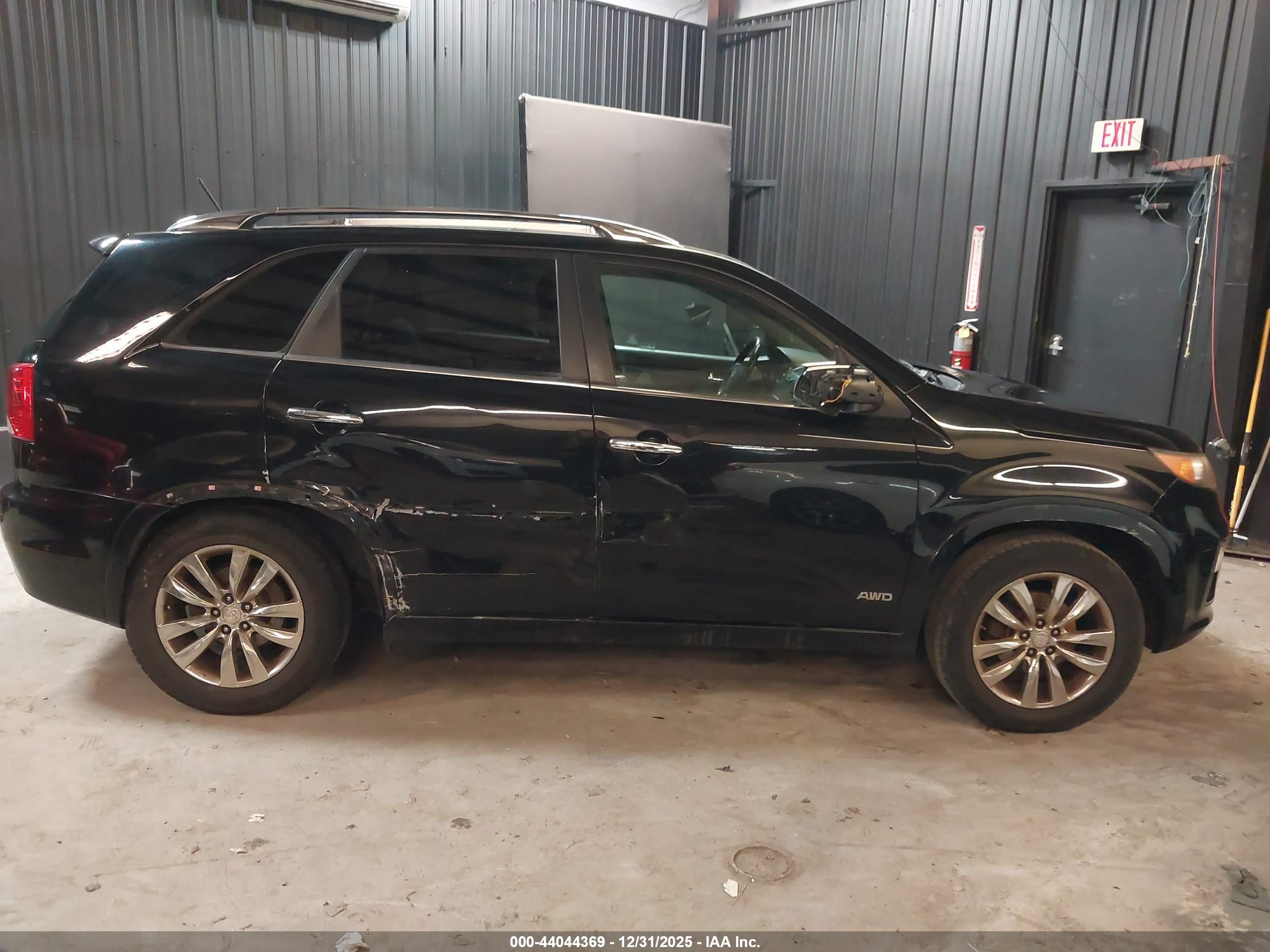 KIA SORENTO image 6
