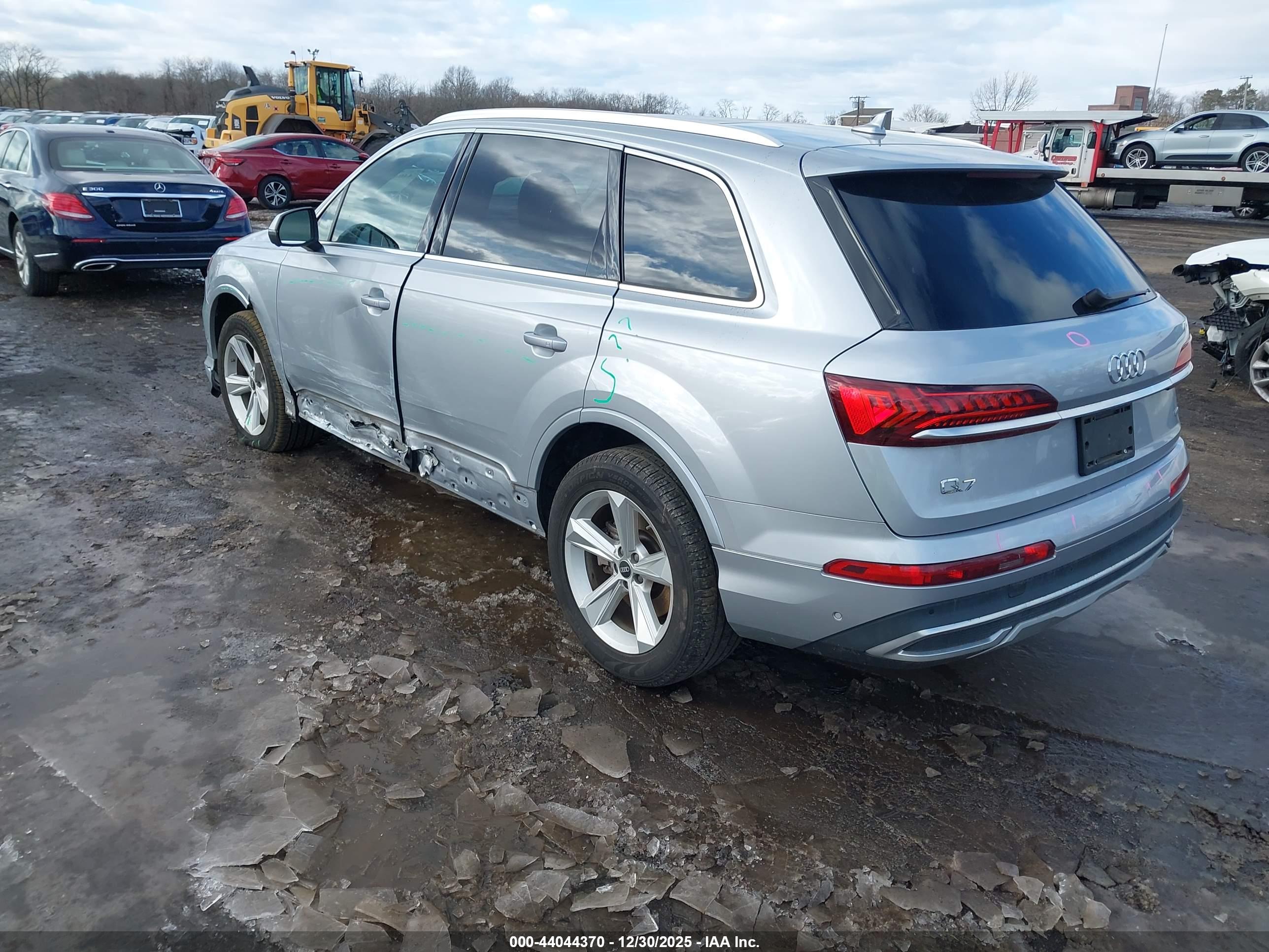 AUDI Q7 image 3