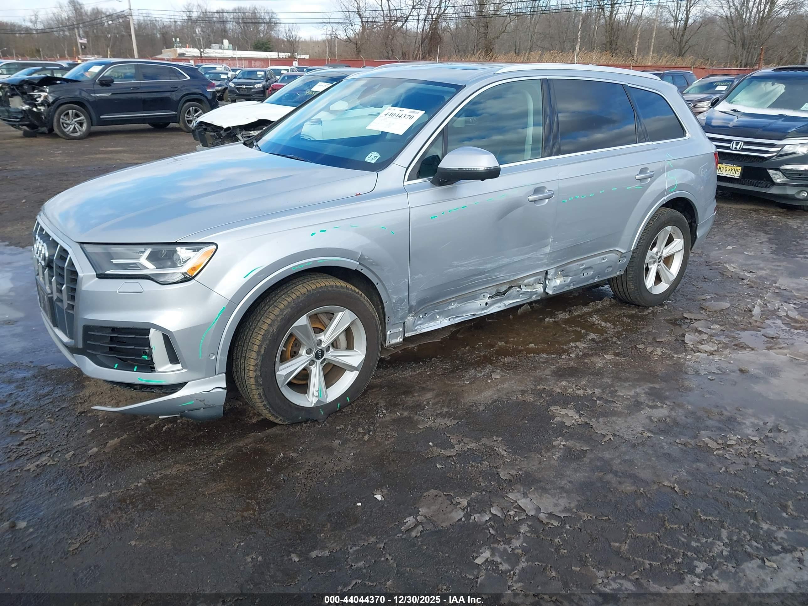 AUDI Q7 image 6