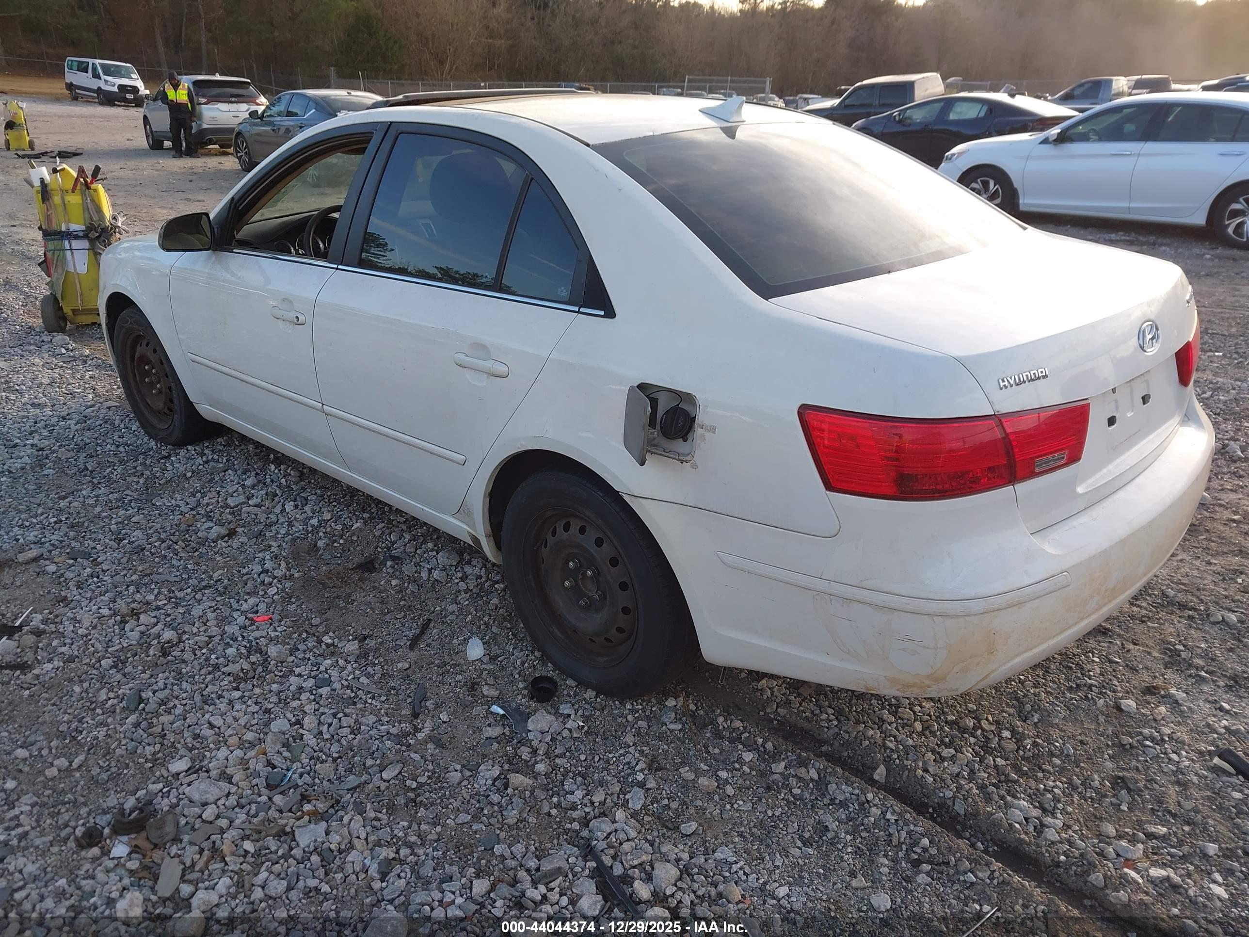 HYUNDAI SONATA image 3