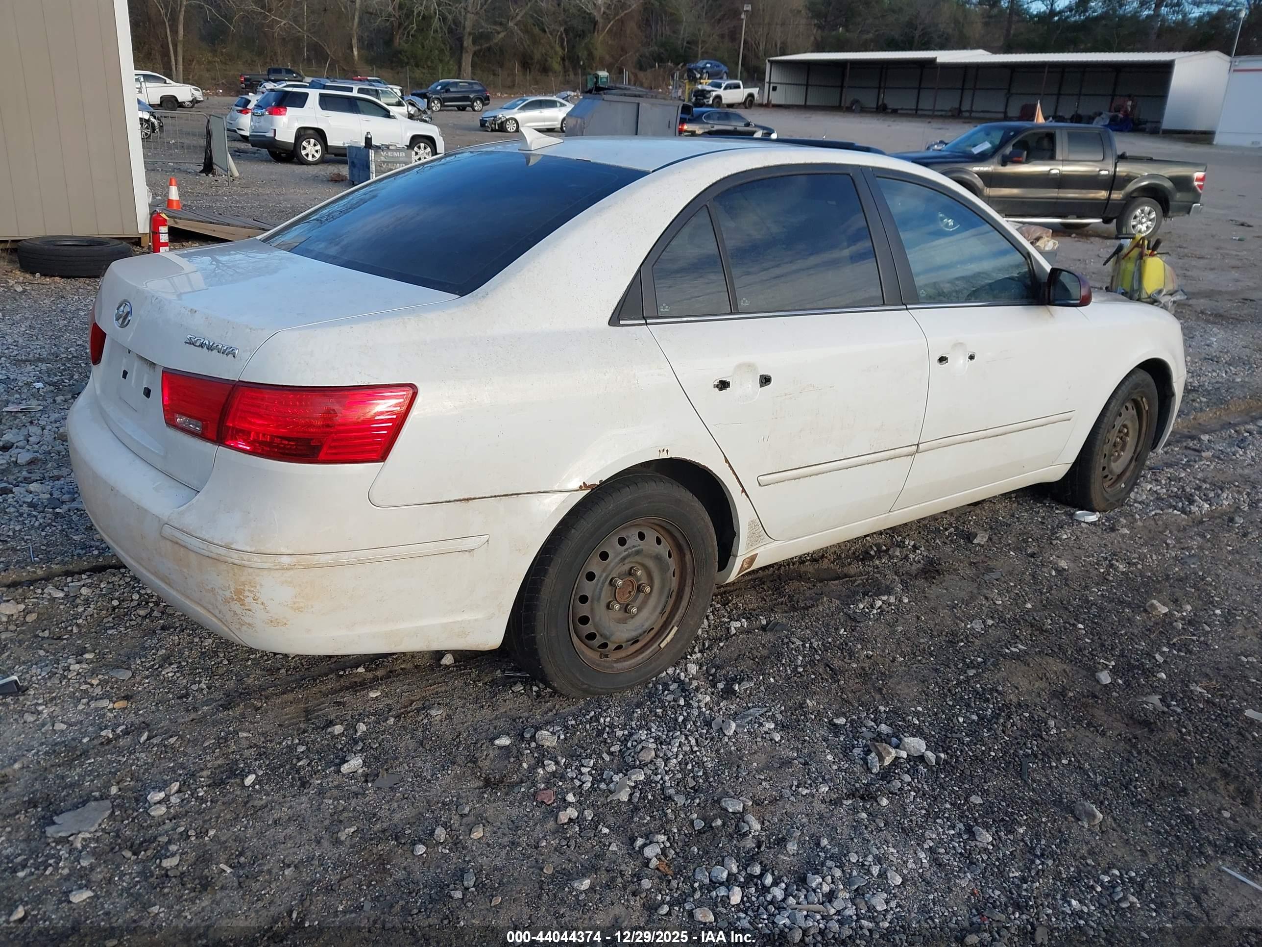 HYUNDAI SONATA image 4