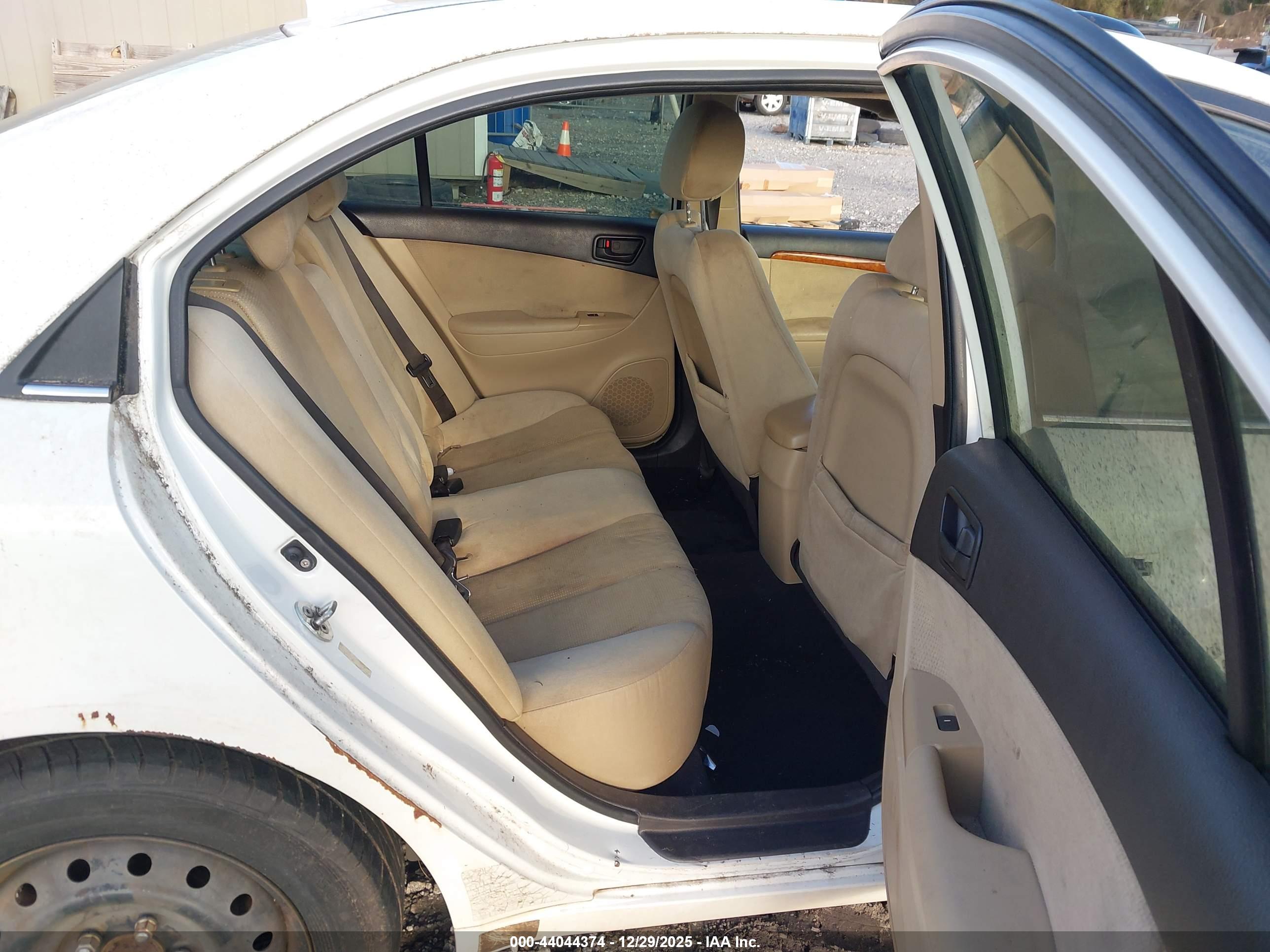 HYUNDAI SONATA image 8