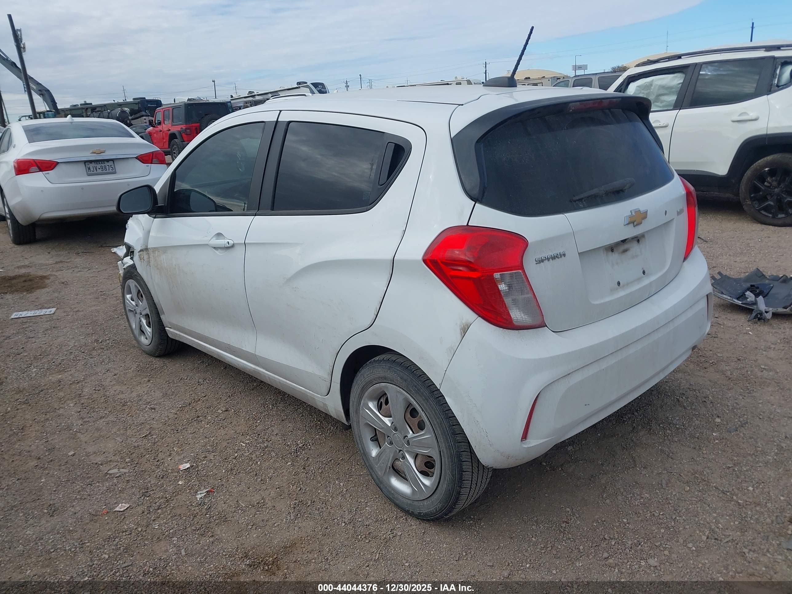 CHEVROLET SPARK image 3
