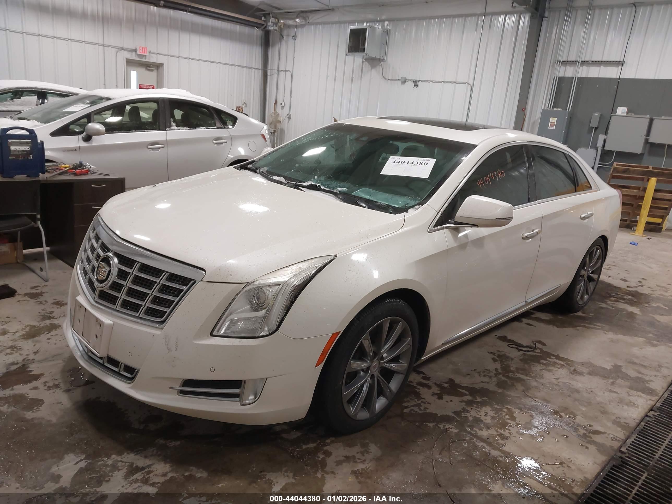 CADILLAC XTS image 2