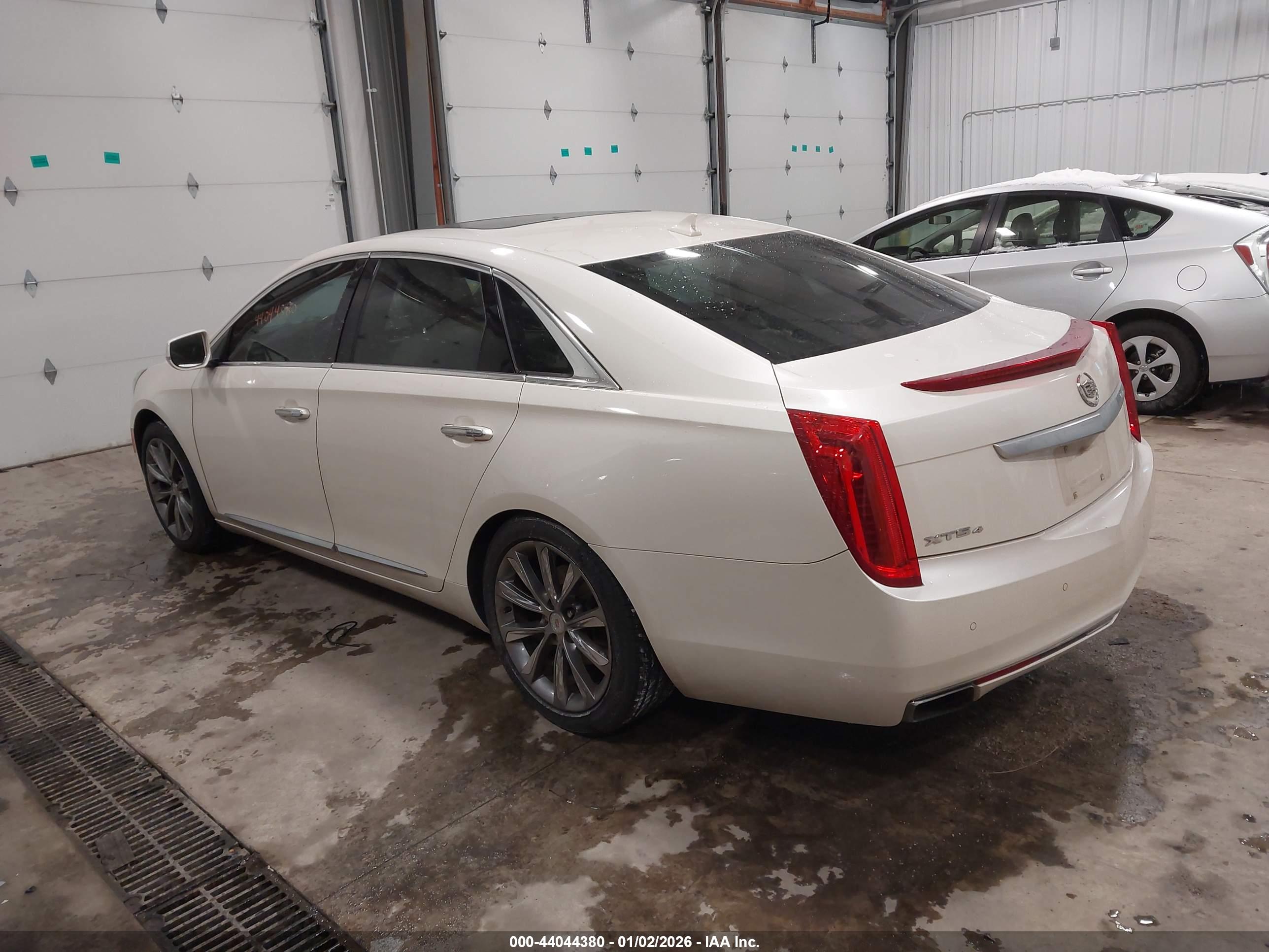CADILLAC XTS image 3