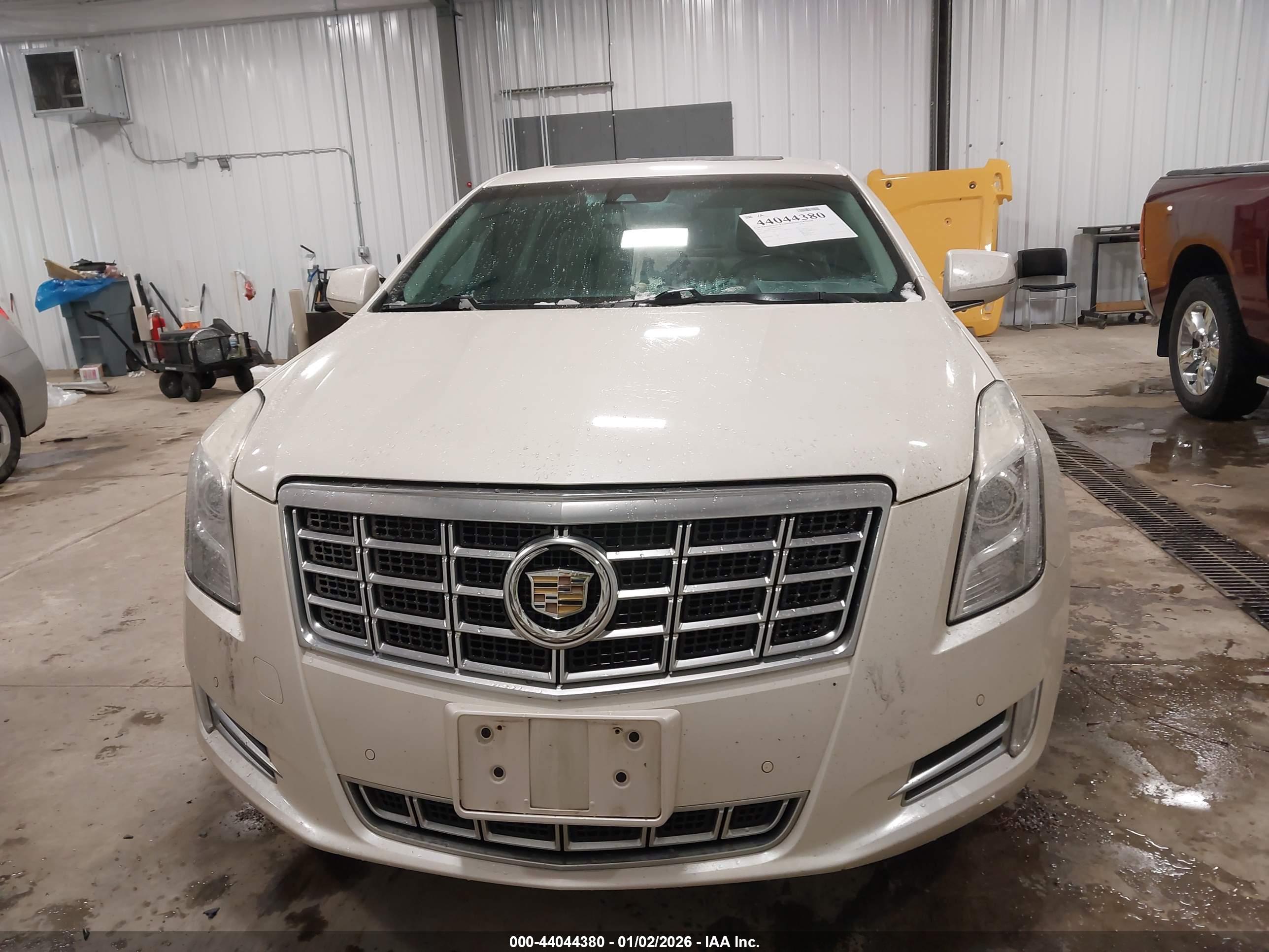 CADILLAC XTS image 6