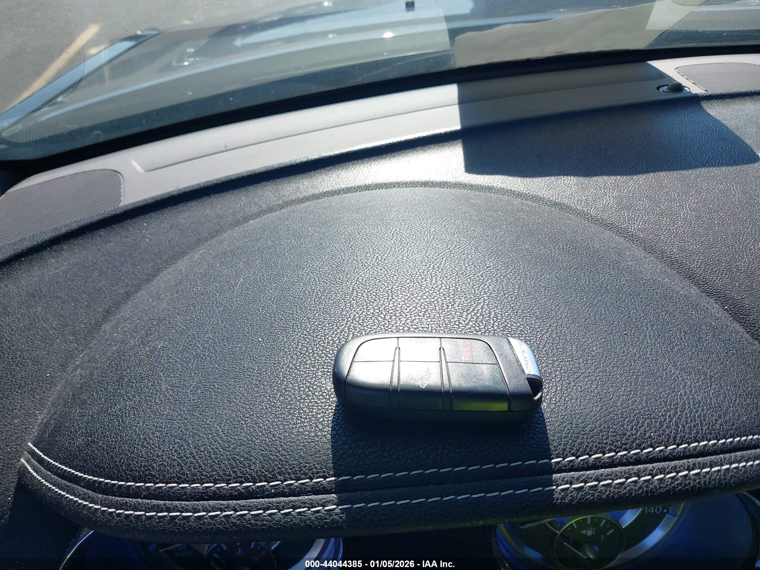 CHRYSLER 300 image 11