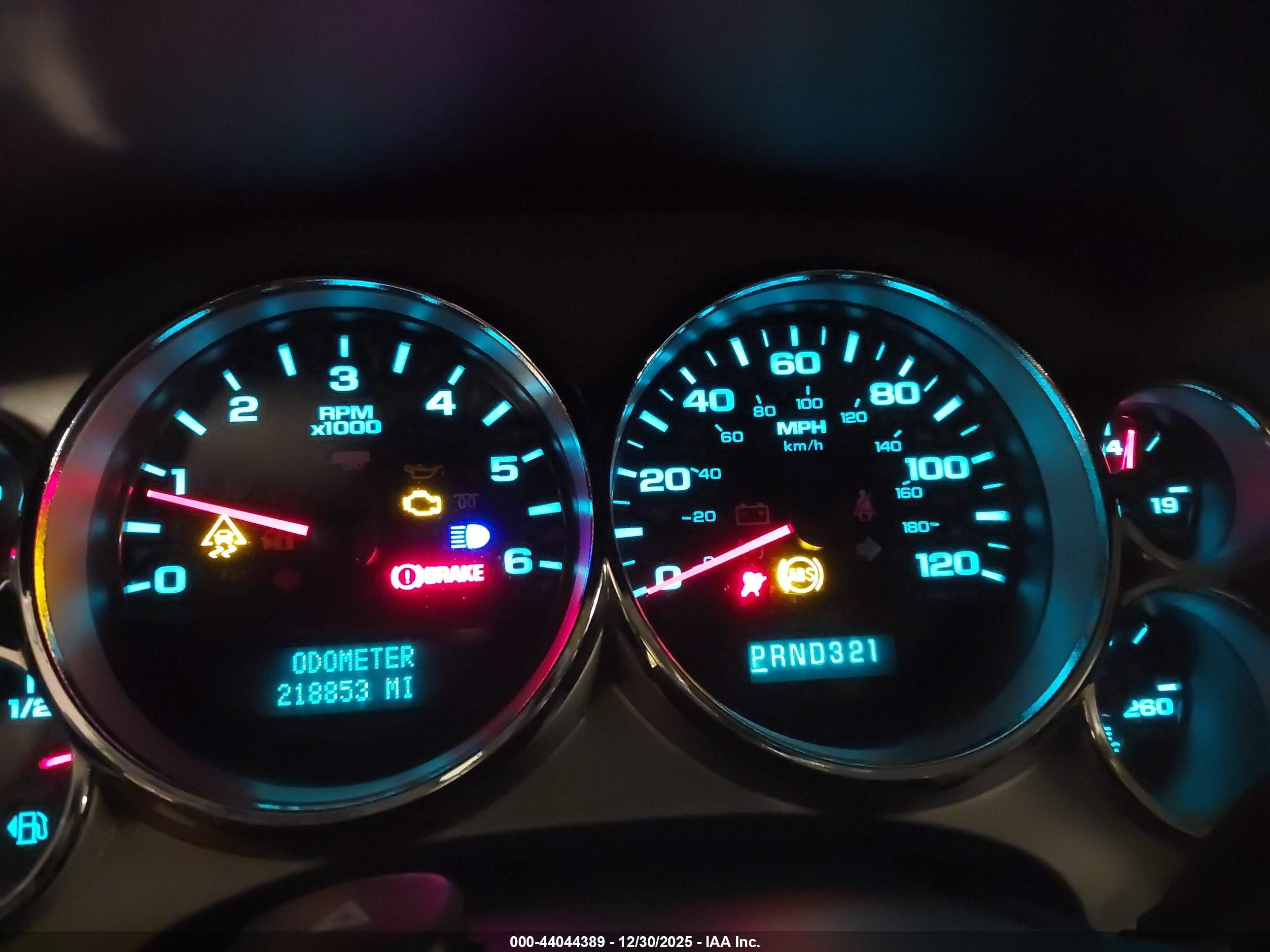 CHEVROLET SILVERADO image 7