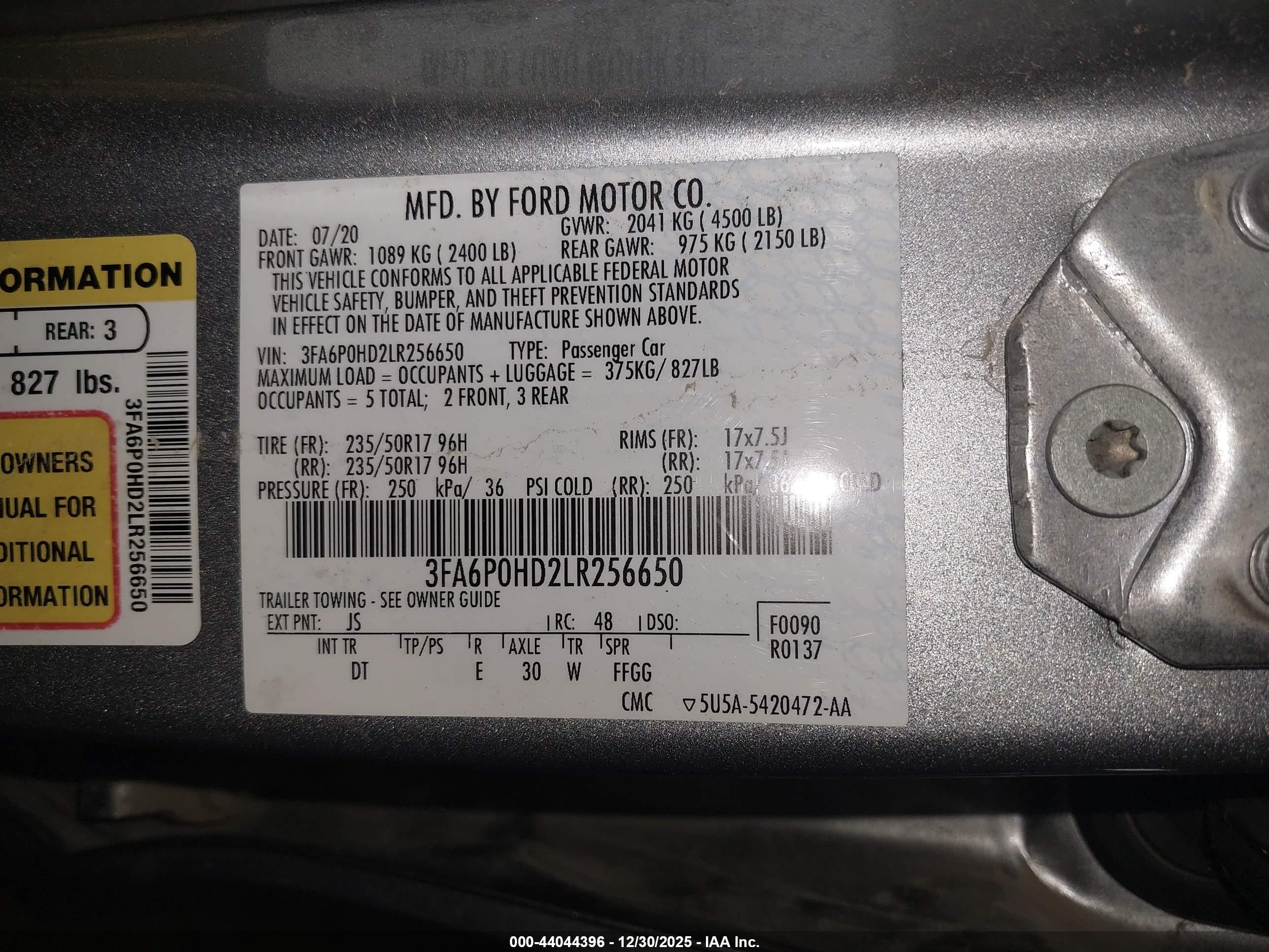 FORD FUSION image 9