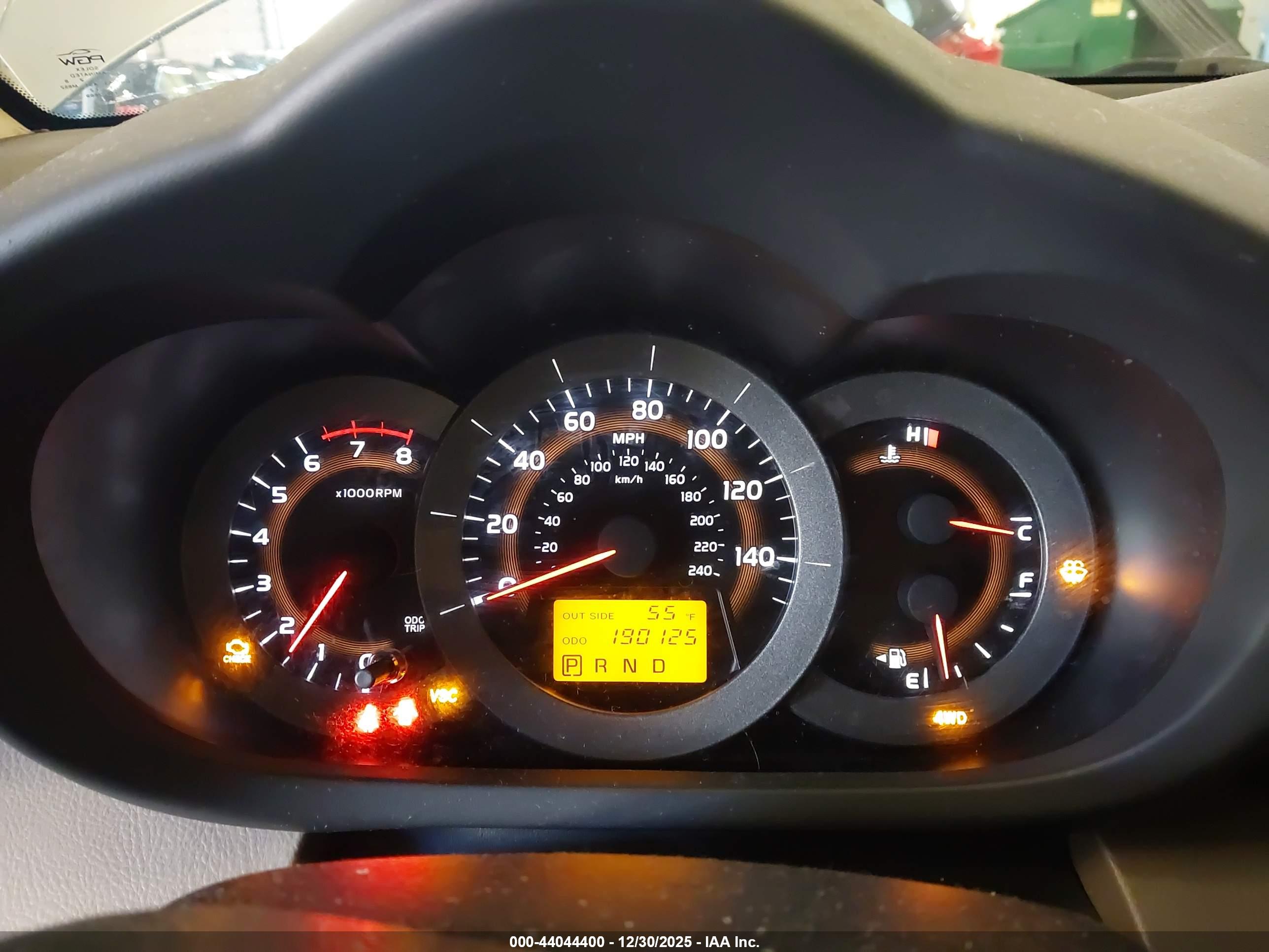 TOYOTA RAV4 image 7