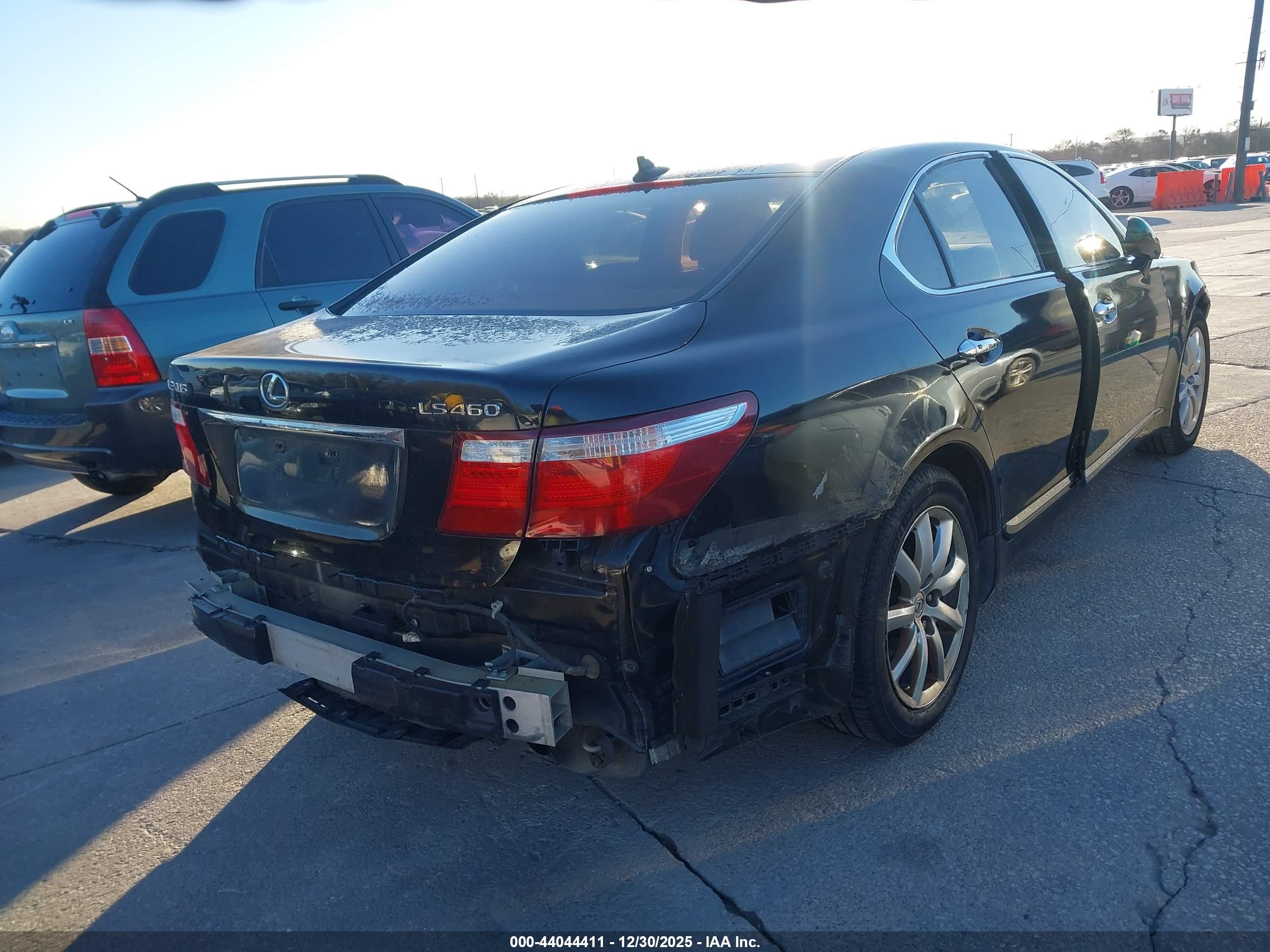 LEXUS LS image 4