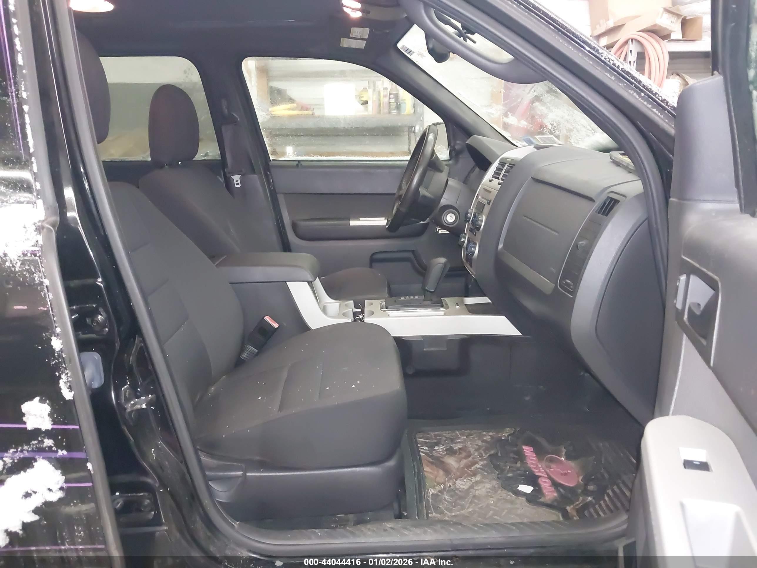 FORD ESCAPE image 5