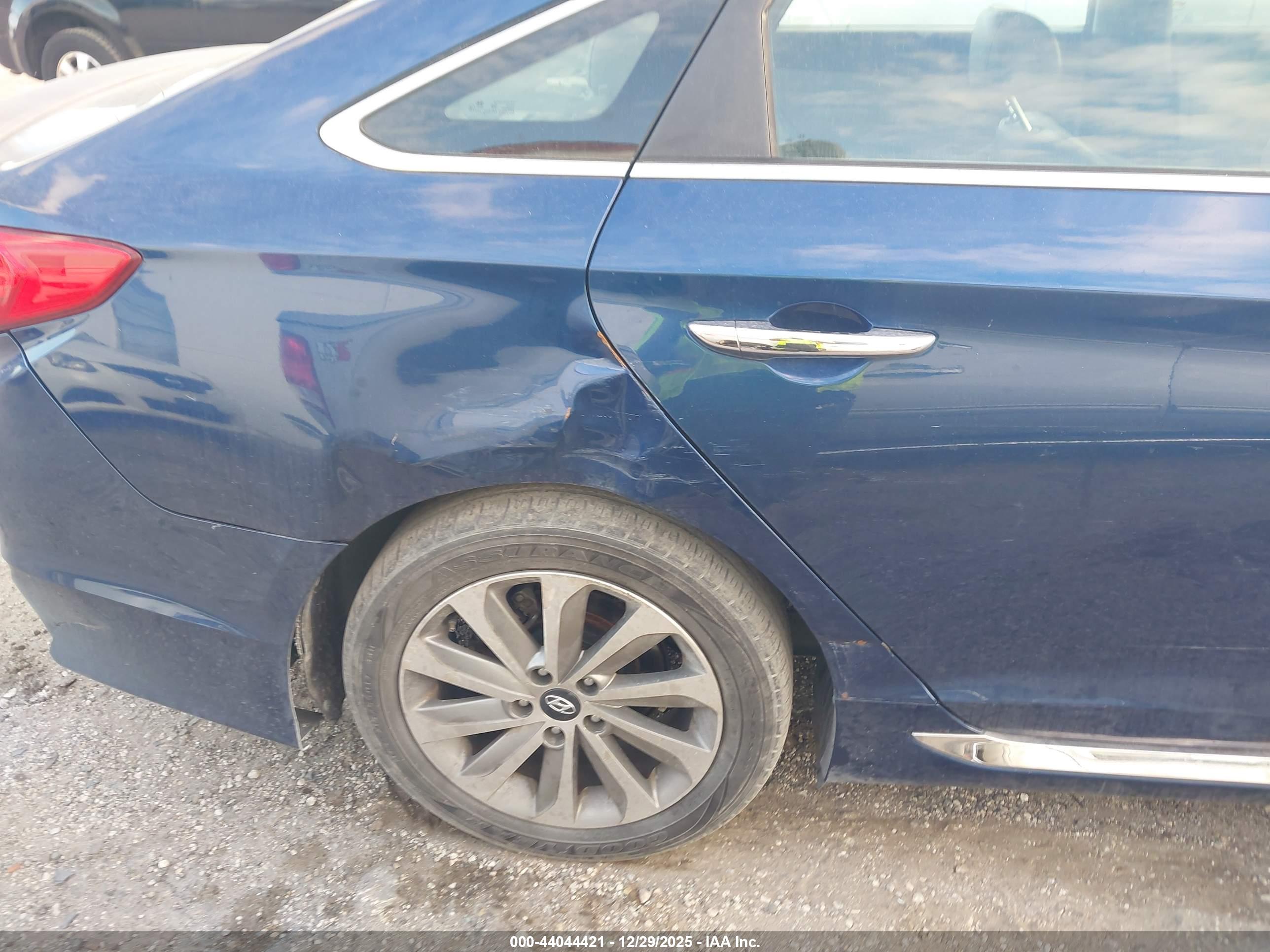 HYUNDAI SONATA image 6