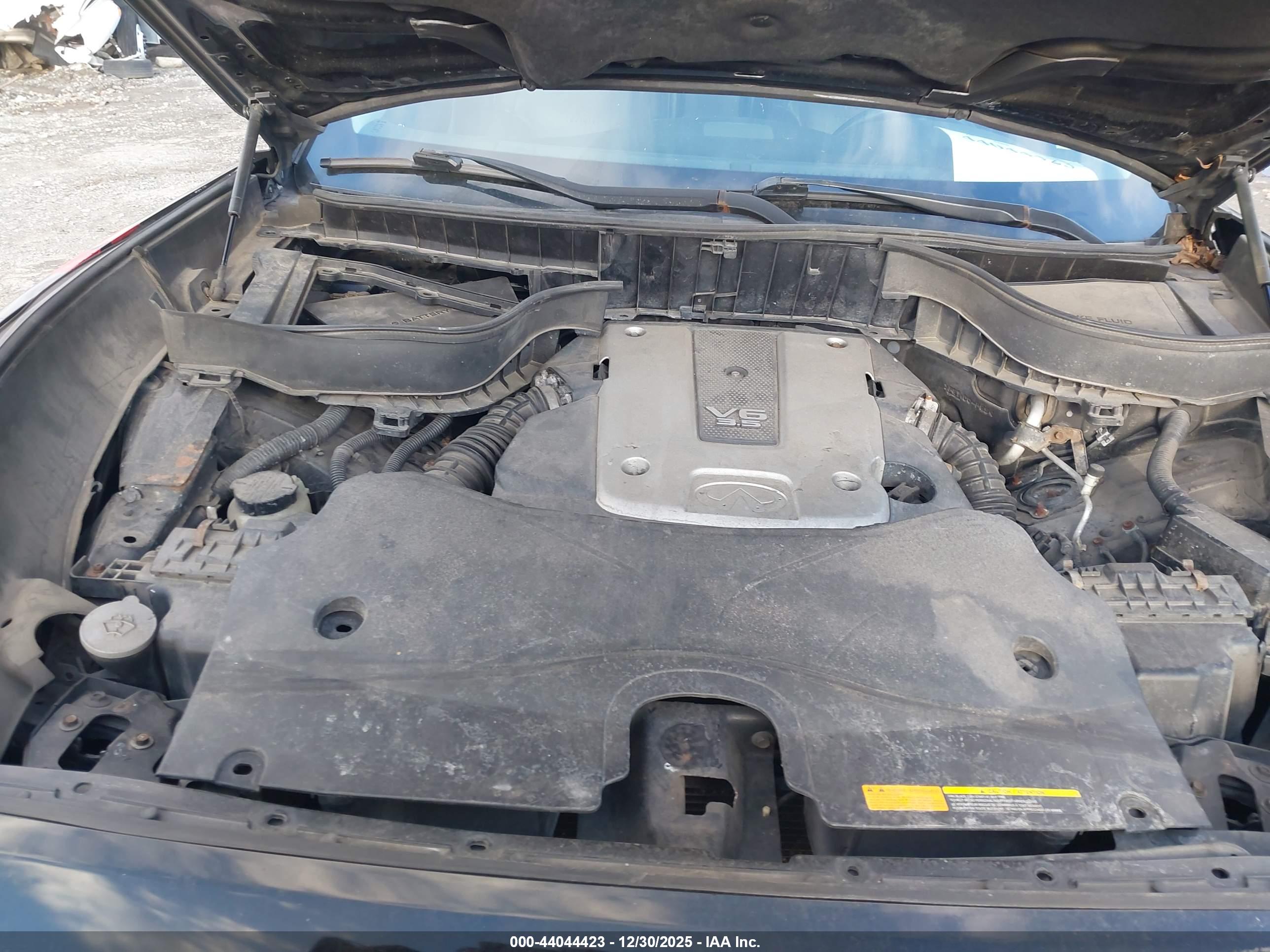 INFINITI FX35 image 10