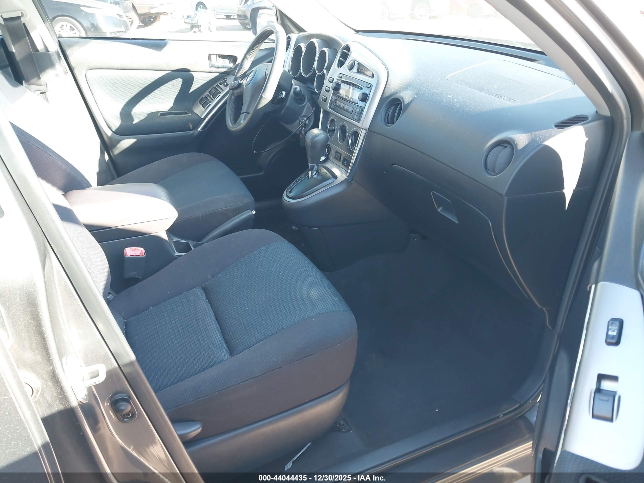 TOYOTA MATRIX image 5